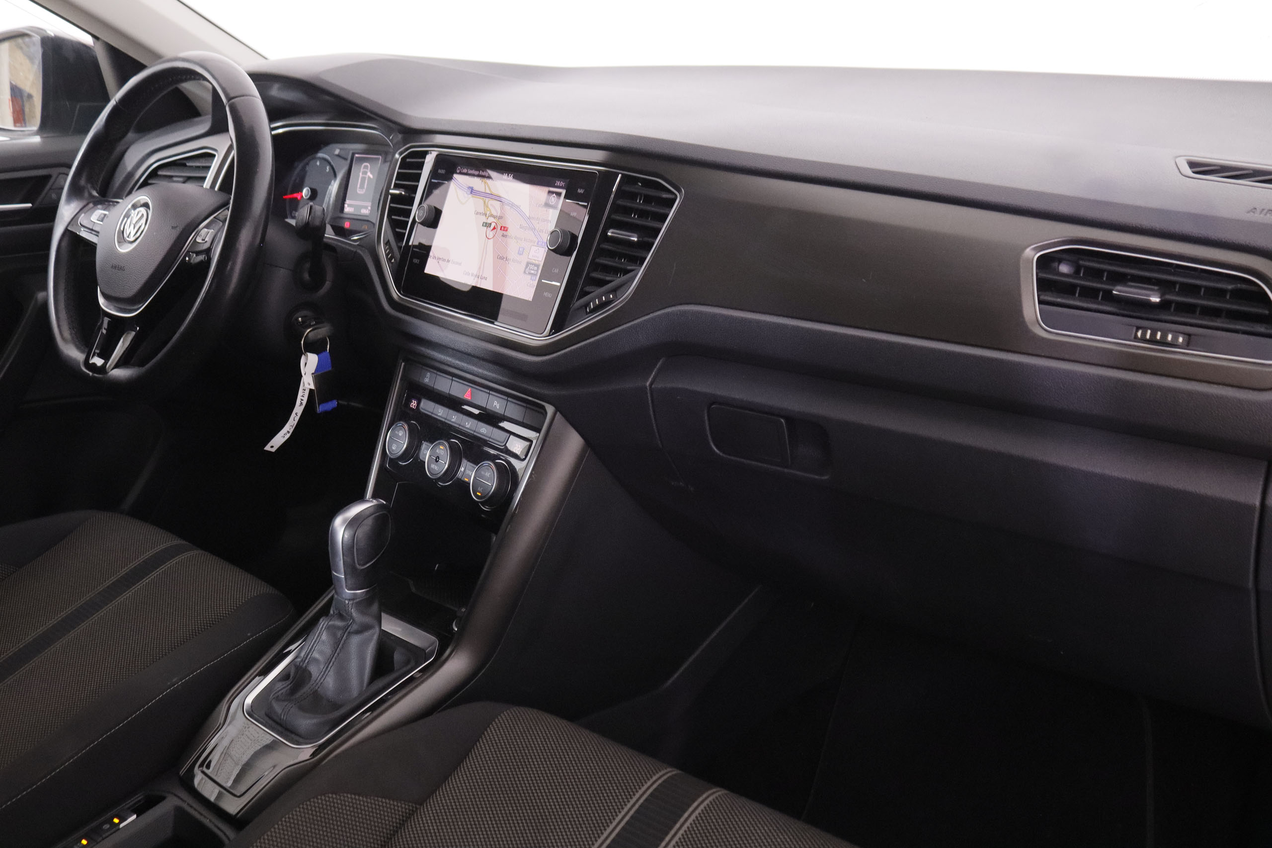 Volkswagen T-Roc 1.5 TSI DSG - foto 11