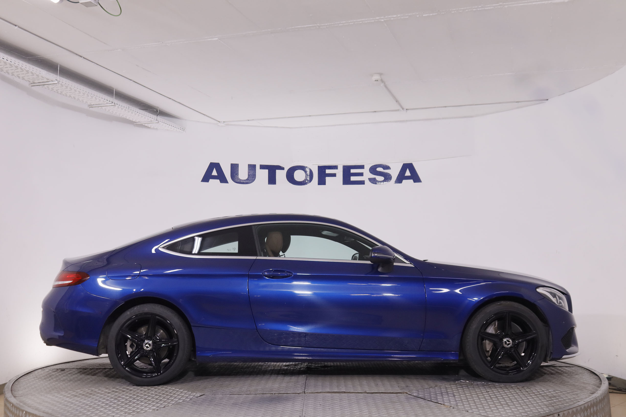 Mercedes-Benz Clase C 300 Coupe 9G-TRONIC AMG - foto 8
