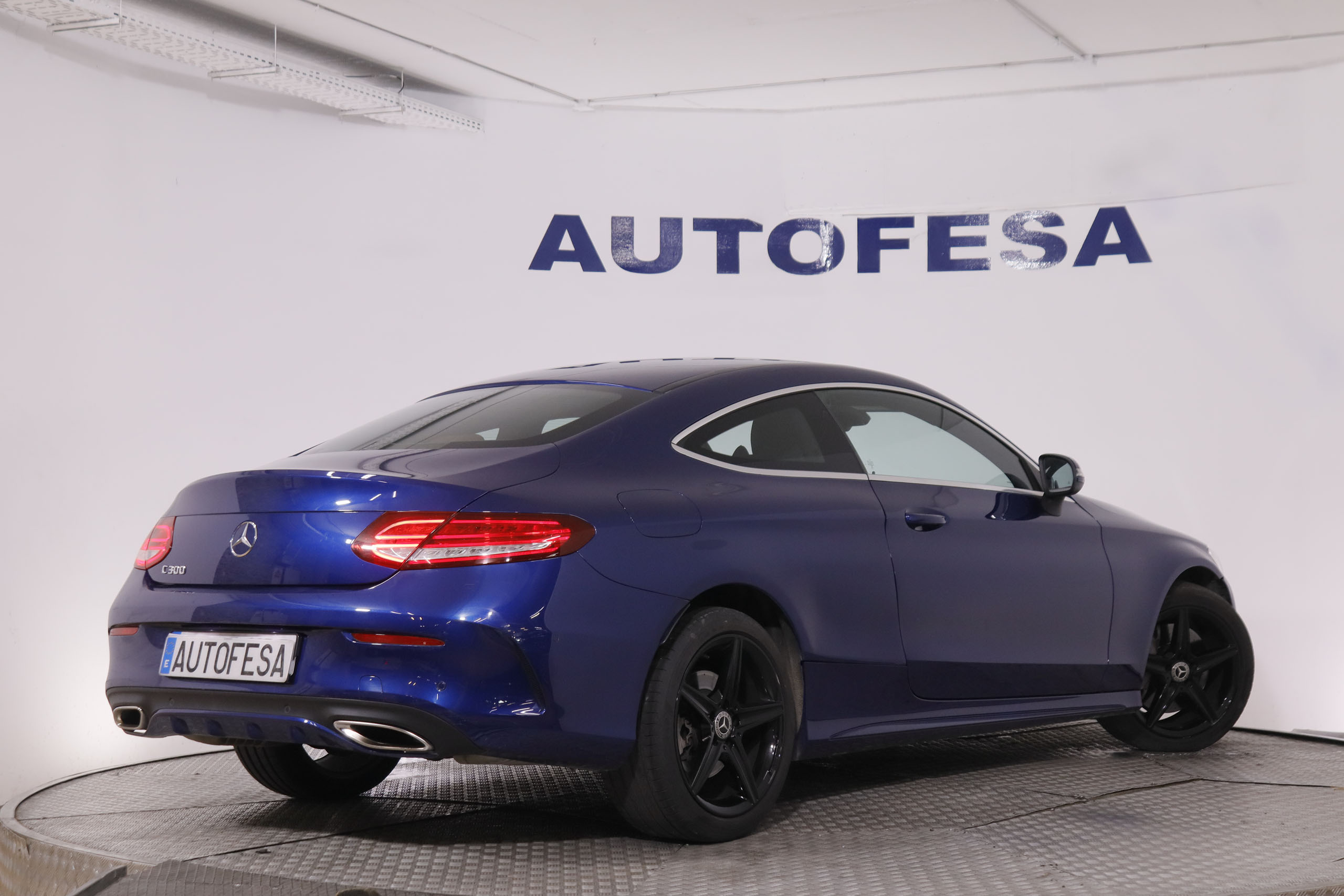 Mercedes-Benz Clase C 300 Coupe 9G-TRONIC AMG - foto 5