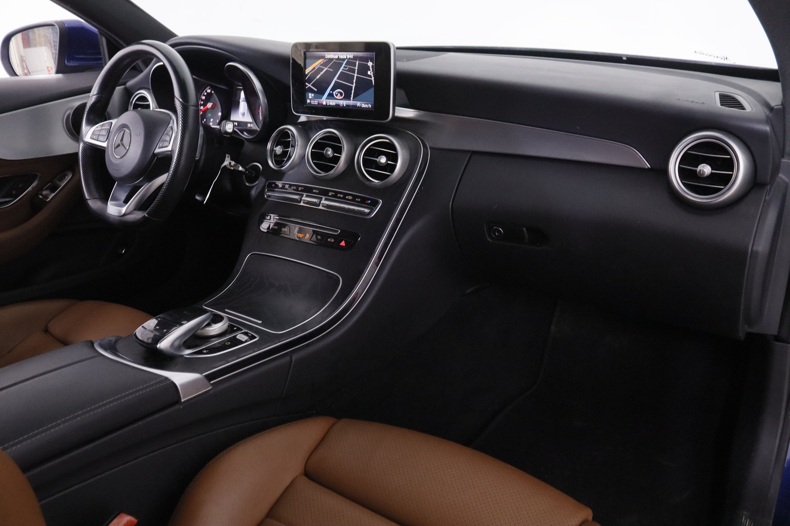 Mercedes-Benz Clase C 300 Coupe 9G-TRONIC AMG - foto 12