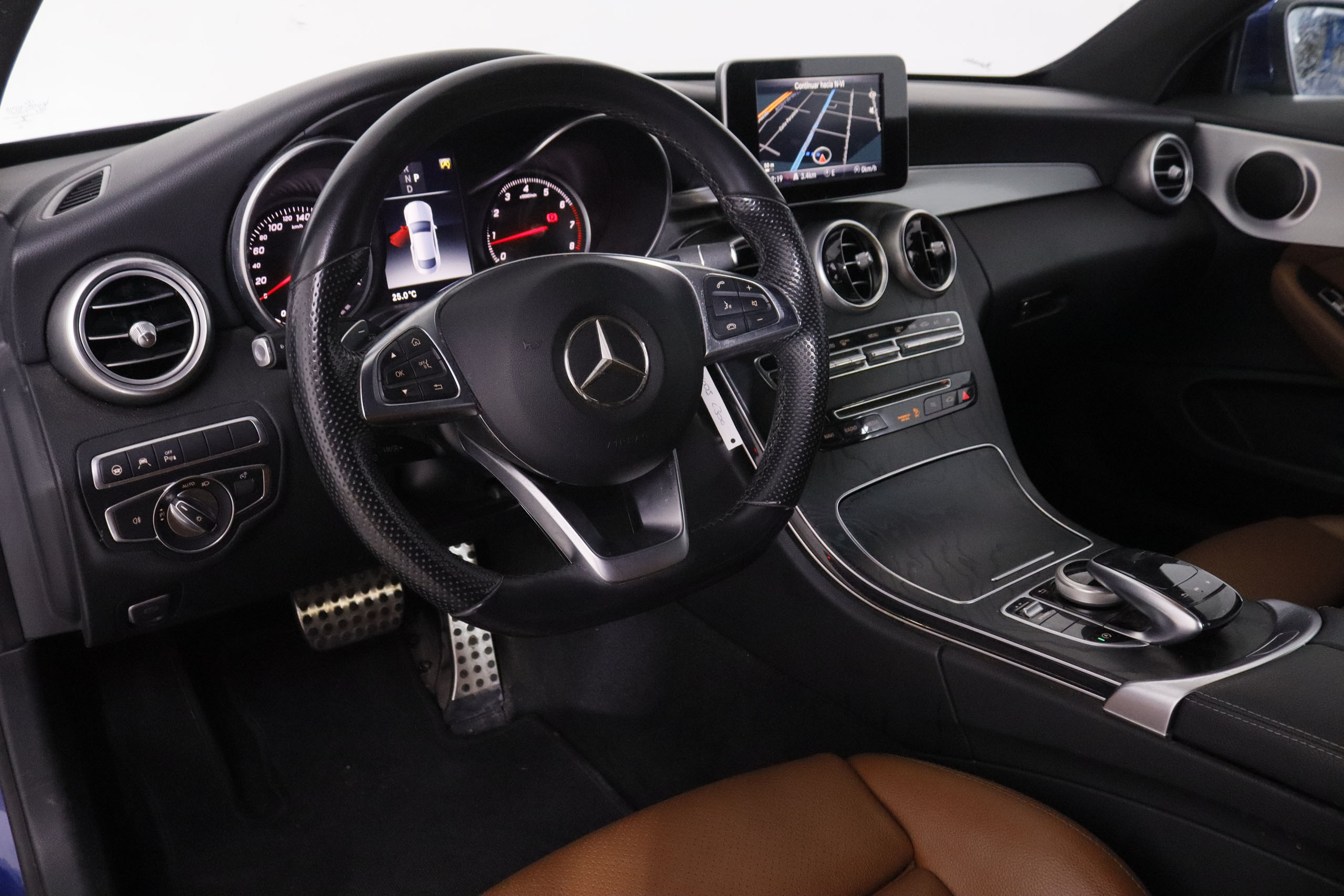 Mercedes-Benz Clase C 300 Coupe 9G-TRONIC AMG - foto 11