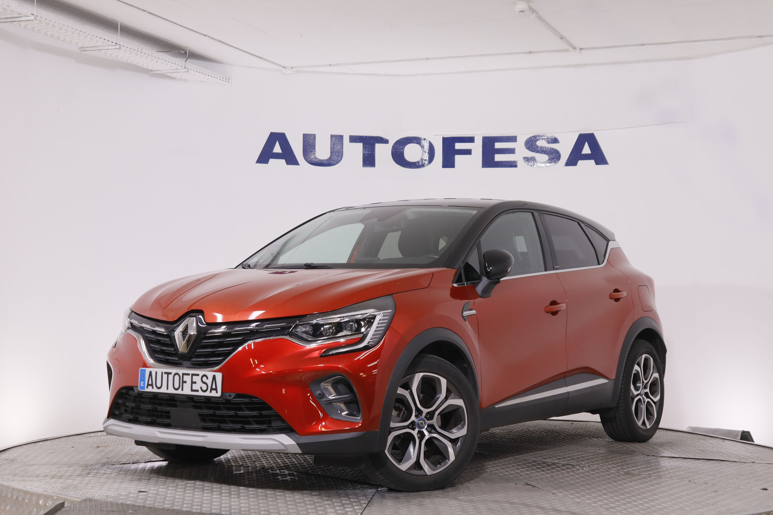 Renault Captur E-Tech Plug-IN Intens - foto 1