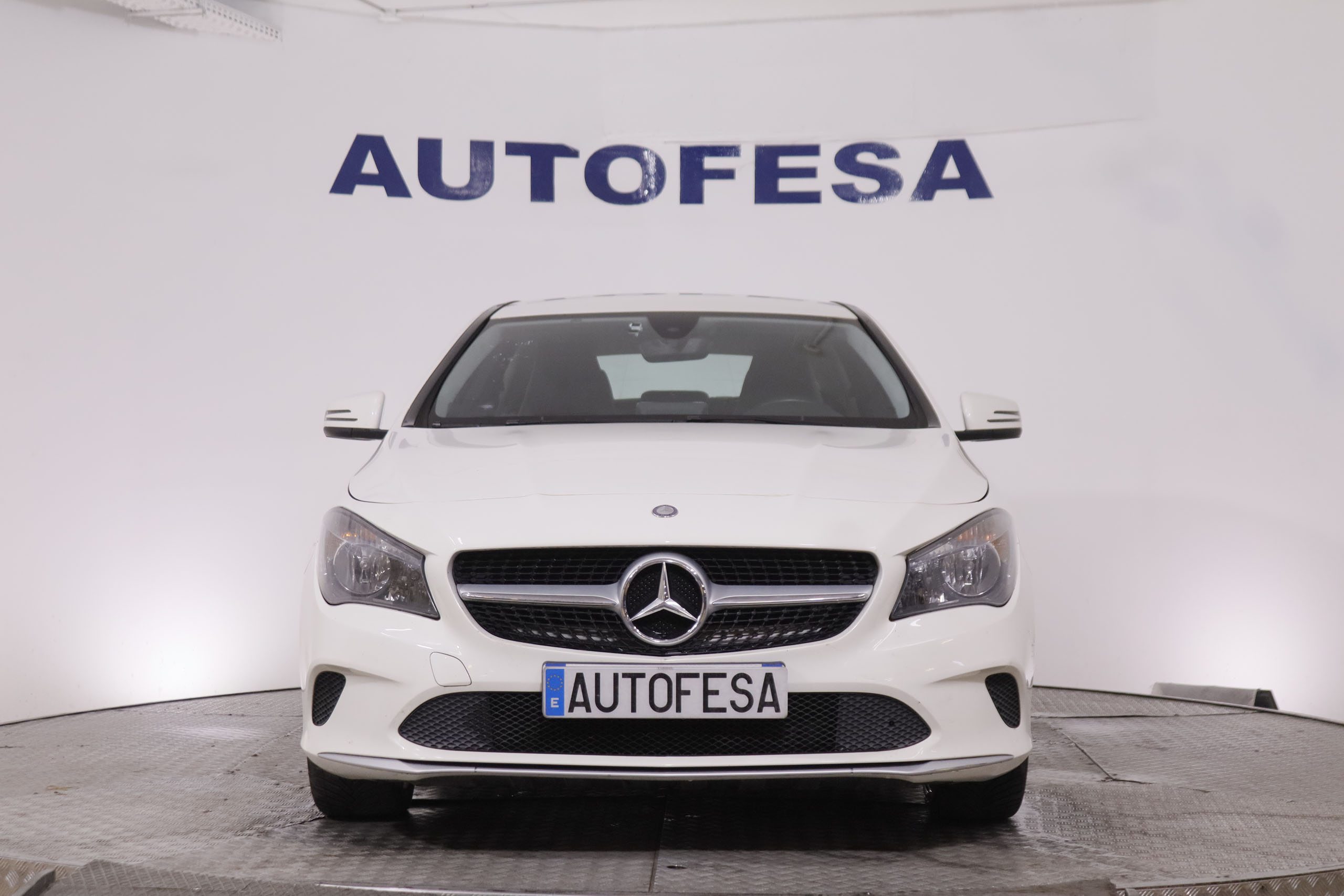 Mercedes-Benz CLA Clase CLA 180i Urban - foto 2