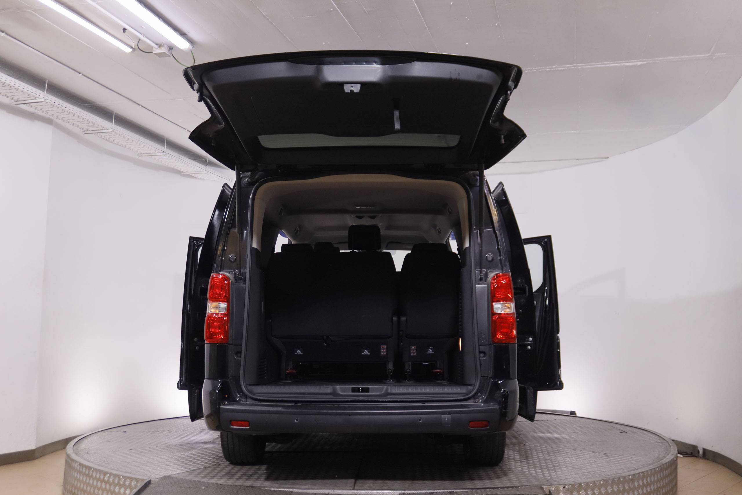 Citroën SpaceTourer 2.0 BlueHDi Talla XL Plus 9 Plazas - foto 9