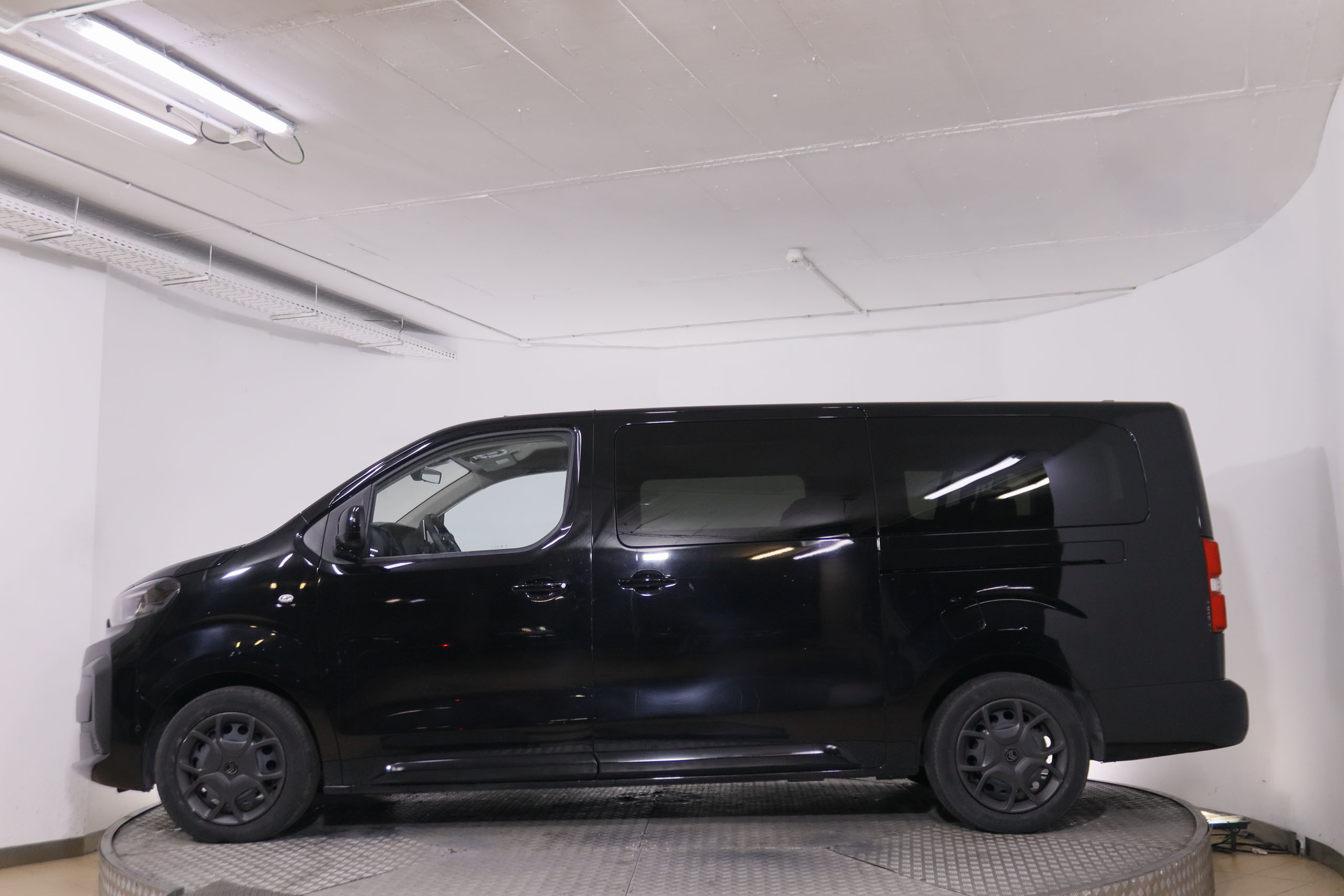 Citroën SpaceTourer 2.0 BlueHDi Talla XL Plus 9 Plazas - foto 4