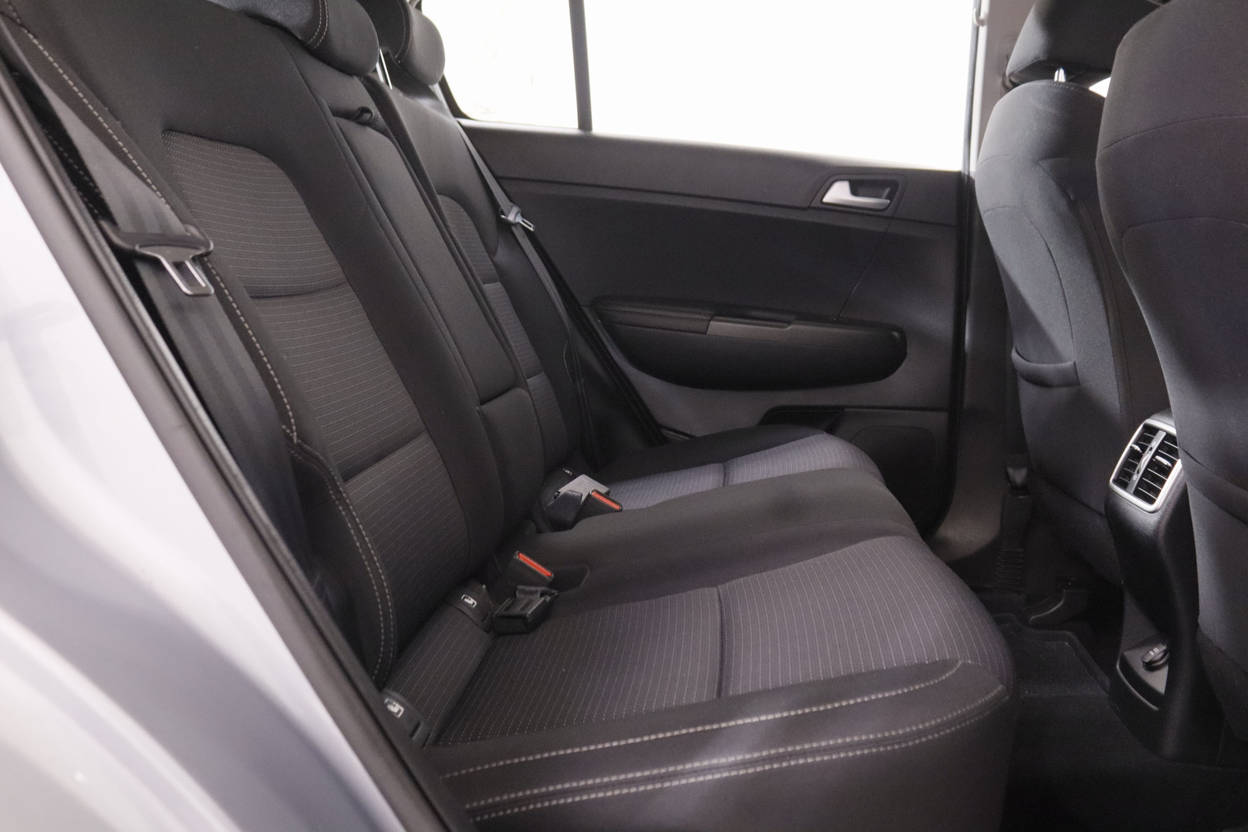Kia Sportage 1.6 CRDi Active 4x2 - foto 19