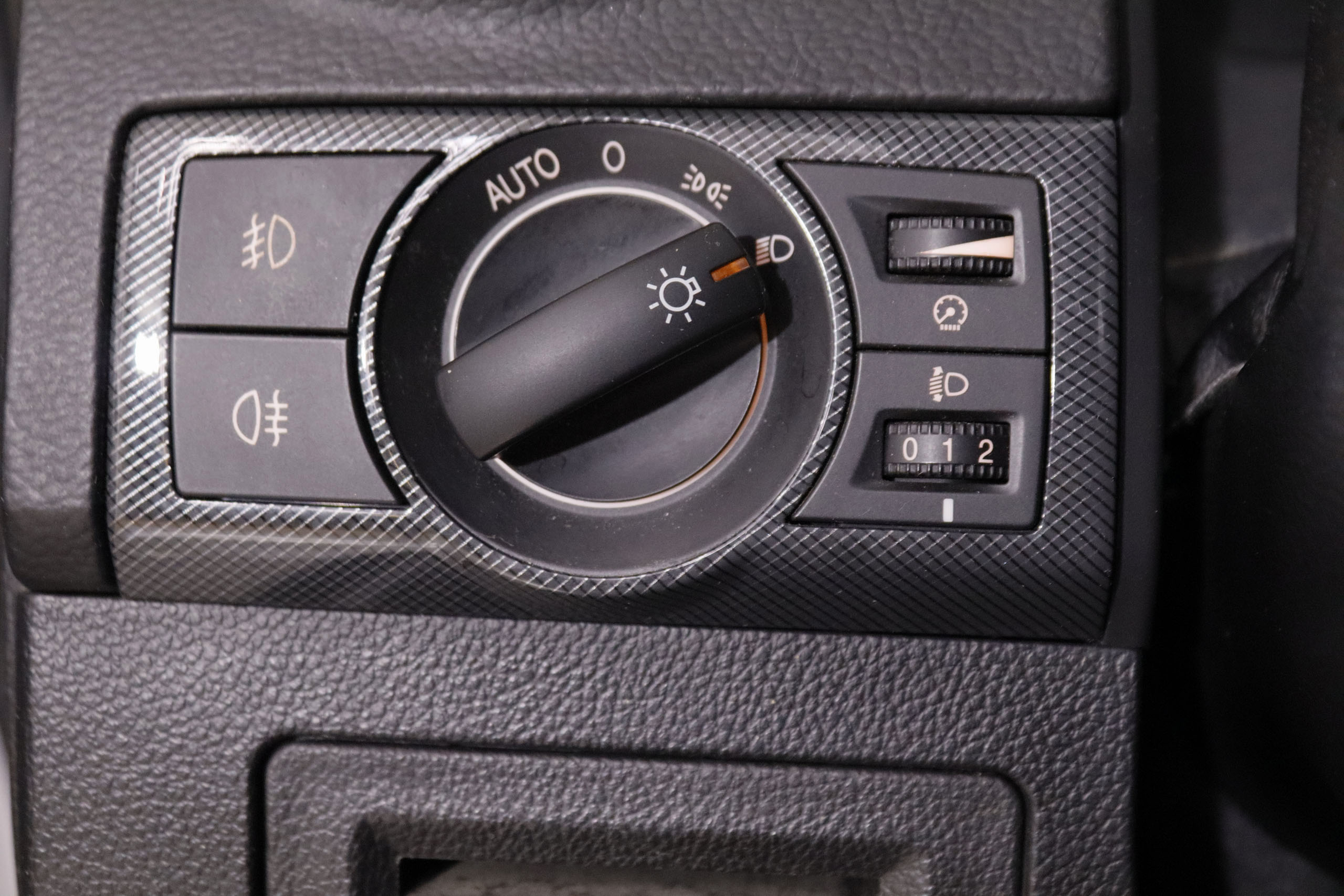 Opel Antara 2.2 CDTI Selective 4x2 - foto 14