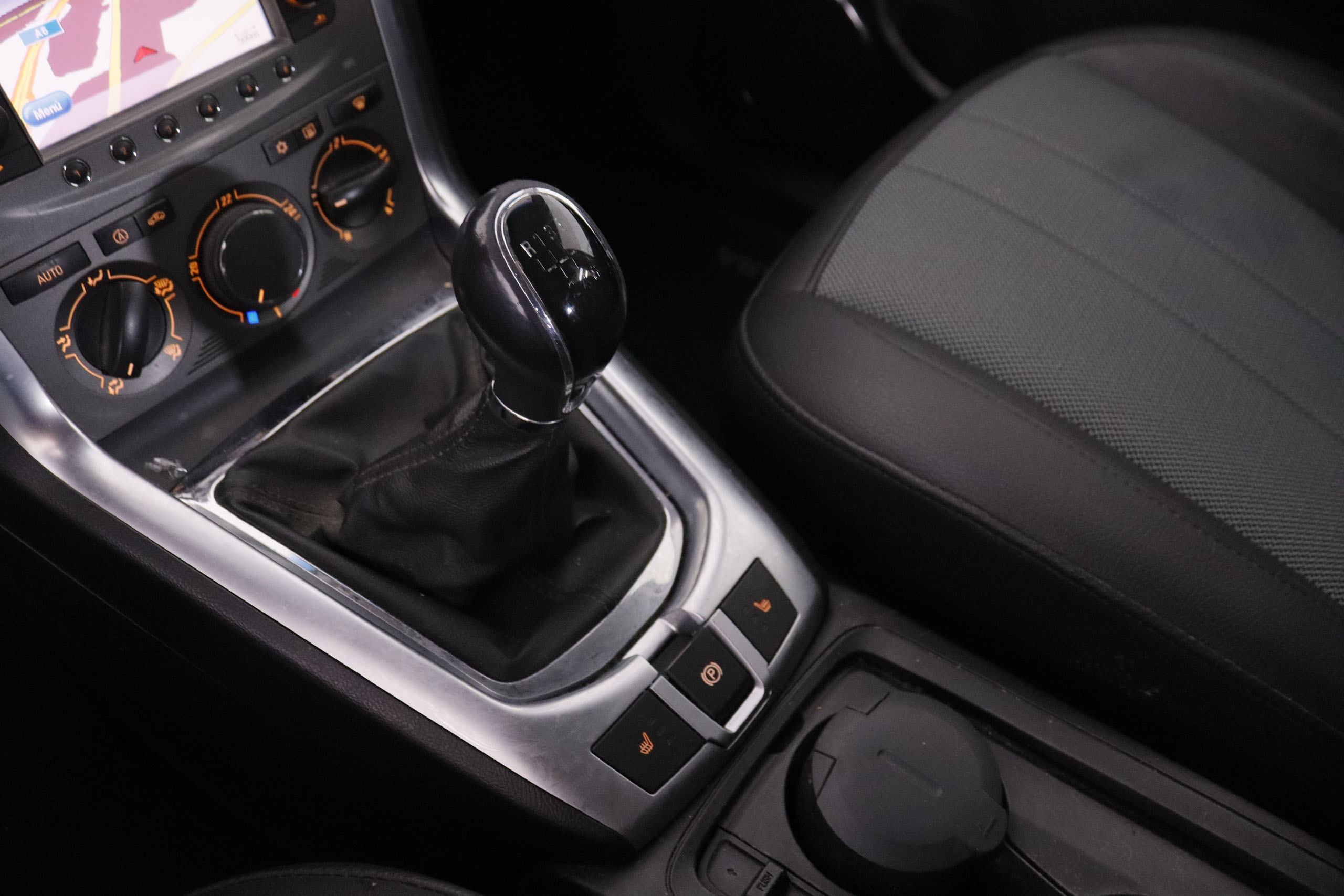 Opel Antara 2.2 CDTI Selective 4x2 - foto 16