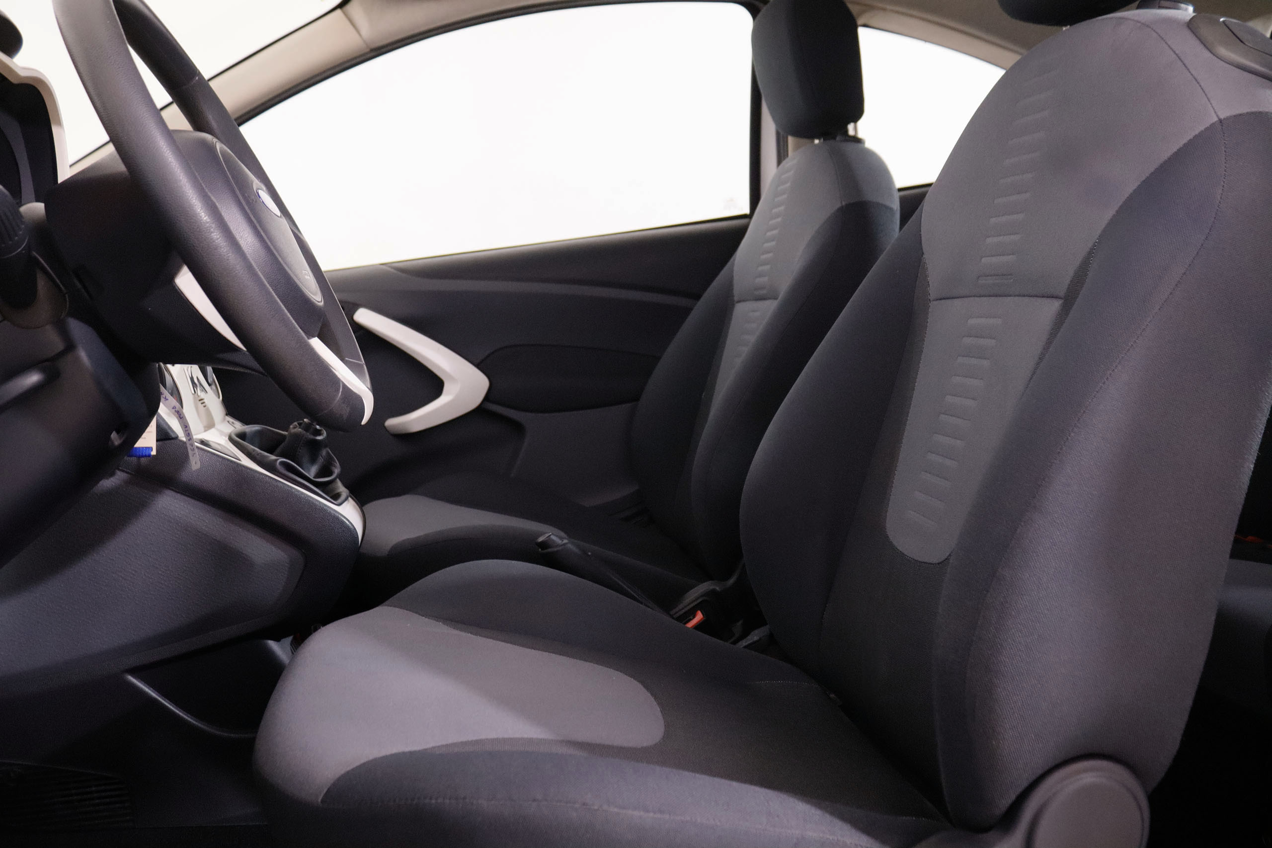 Ford Ka 1.3 TDCi Trend - foto 16