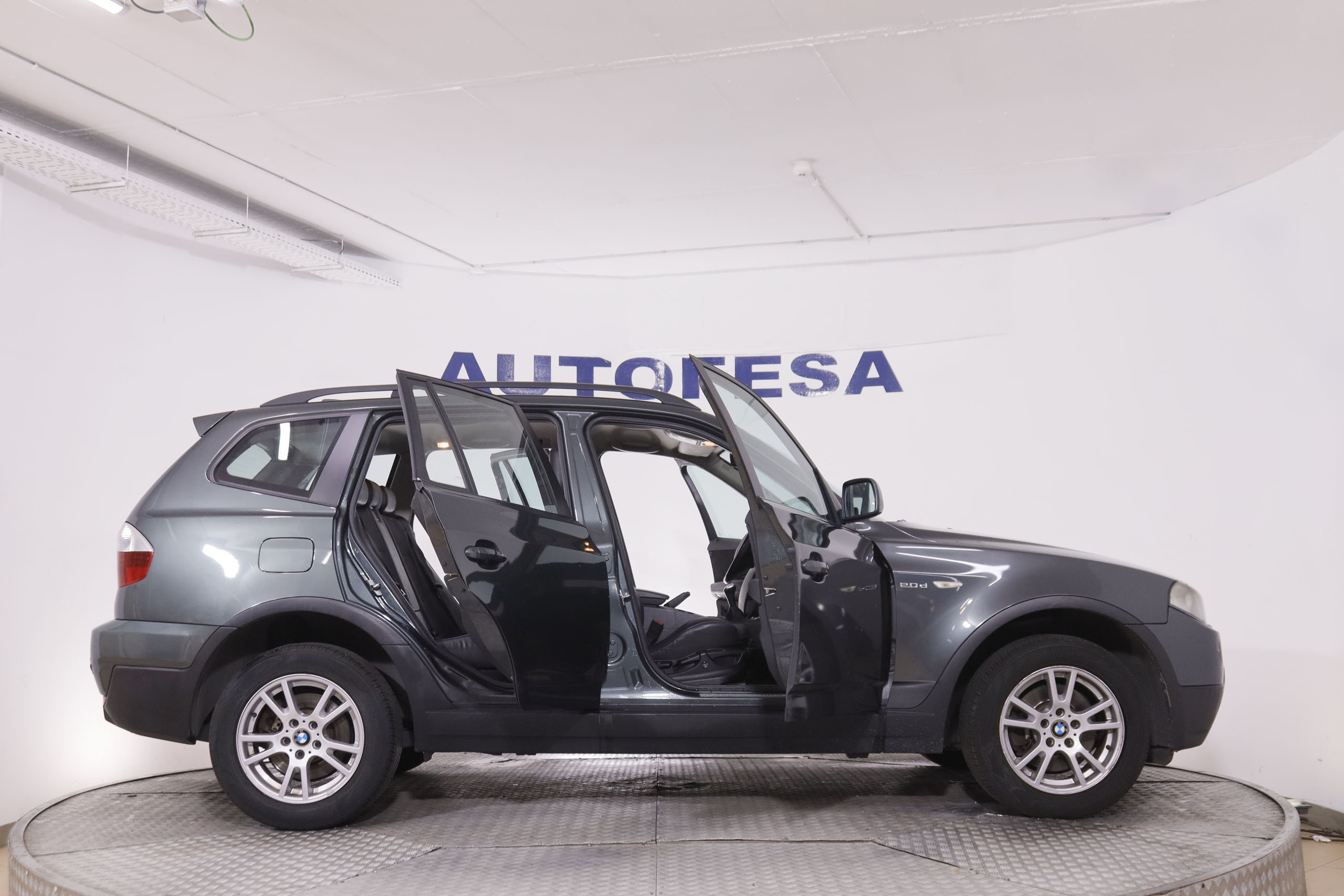 BMW X3 2.0D 4x4 - foto 10