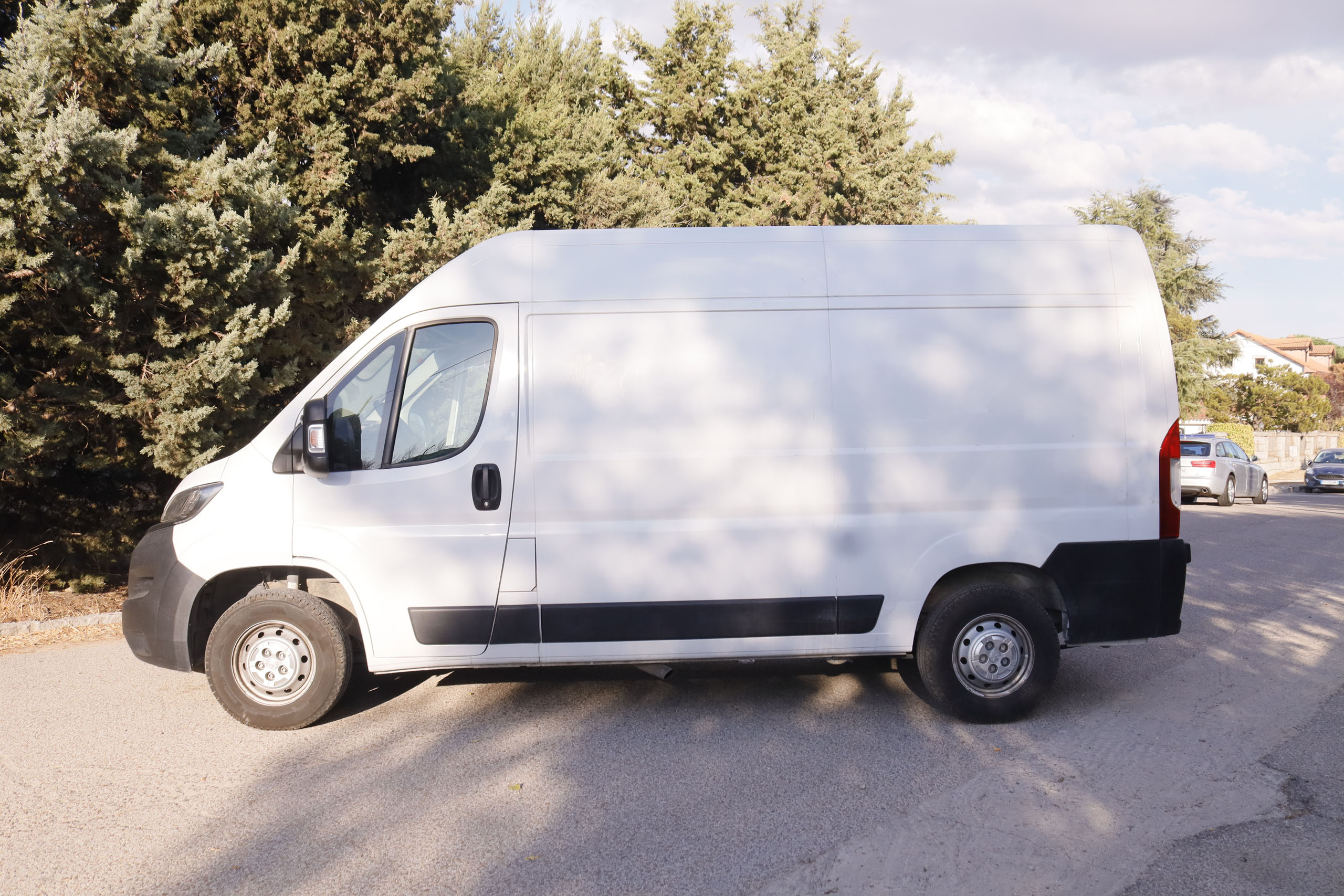Peugeot Boxer Furgon 2.2 BlueHDi 335 L2H2 - foto 4