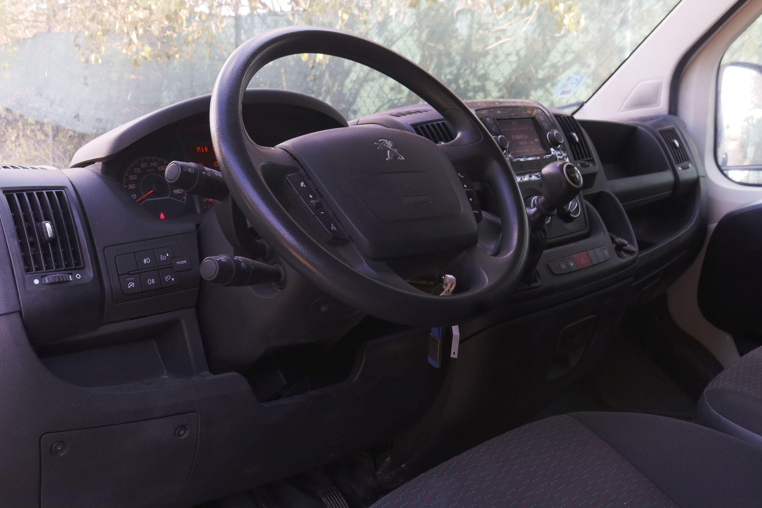 Peugeot Boxer Furgon 2.2 BlueHDi 335 L2H2 - foto 11