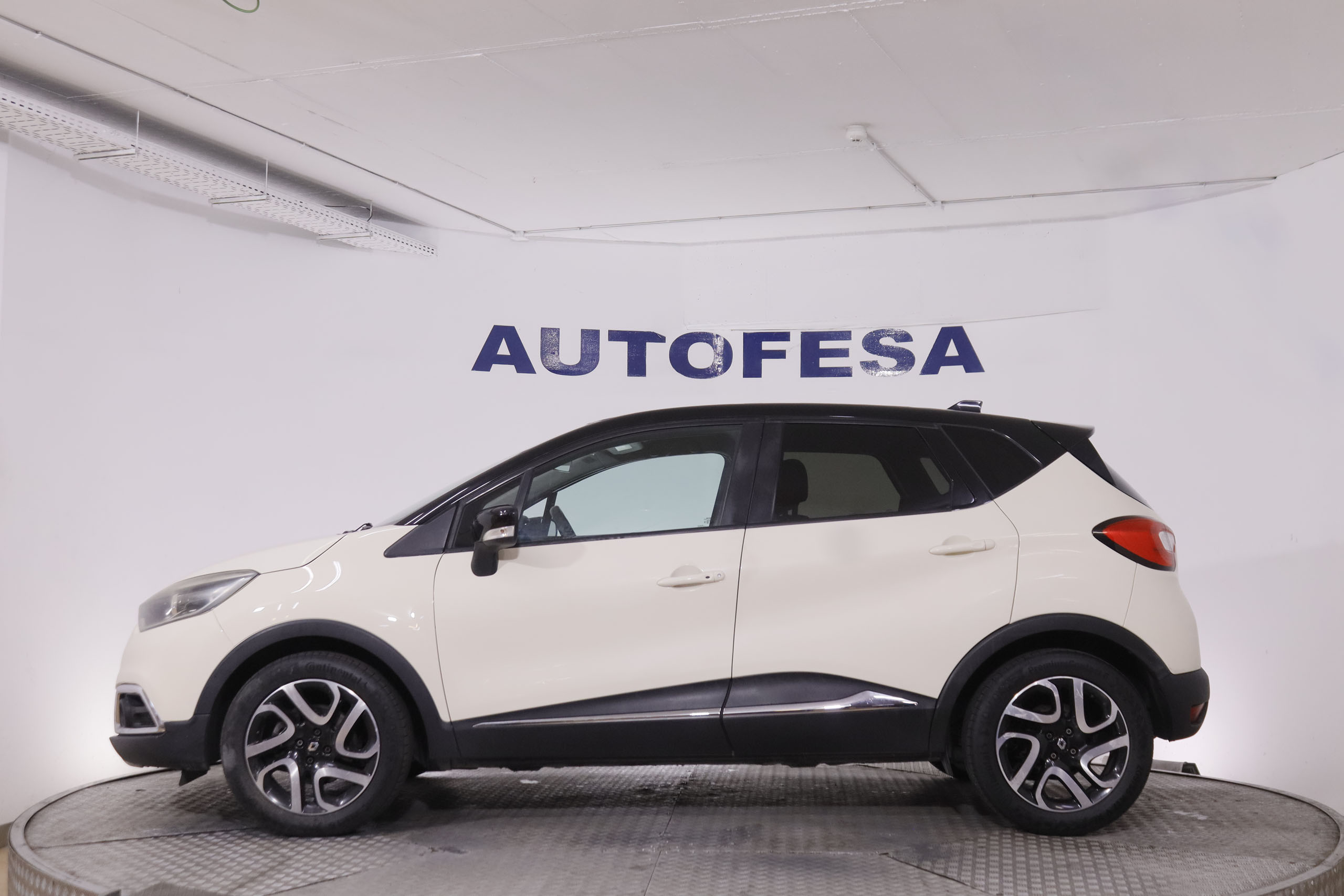 Renault Captur 1.2 TCe - foto 4
