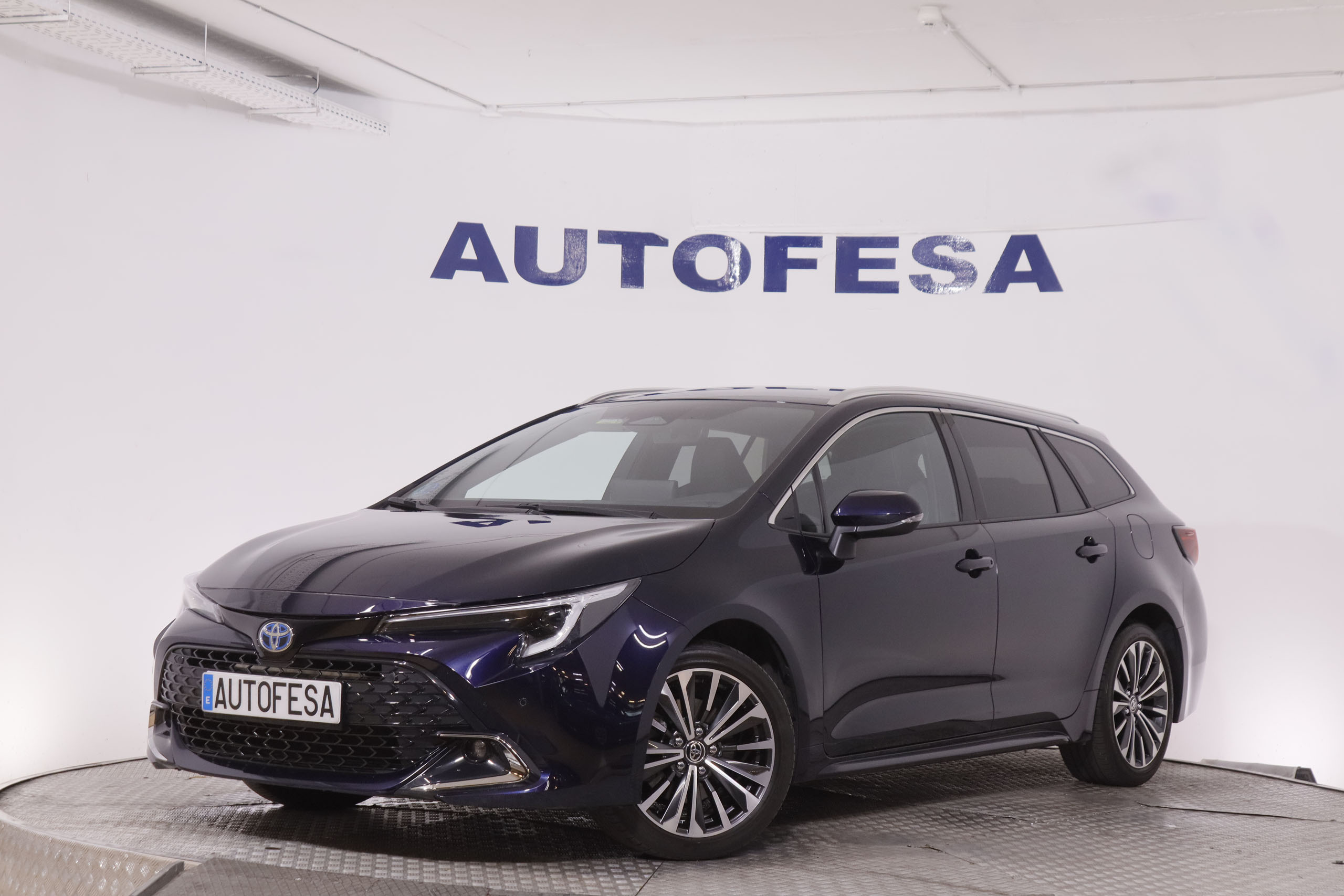 Toyota Corolla Touring Sports Hybrid 200H Style - foto 1