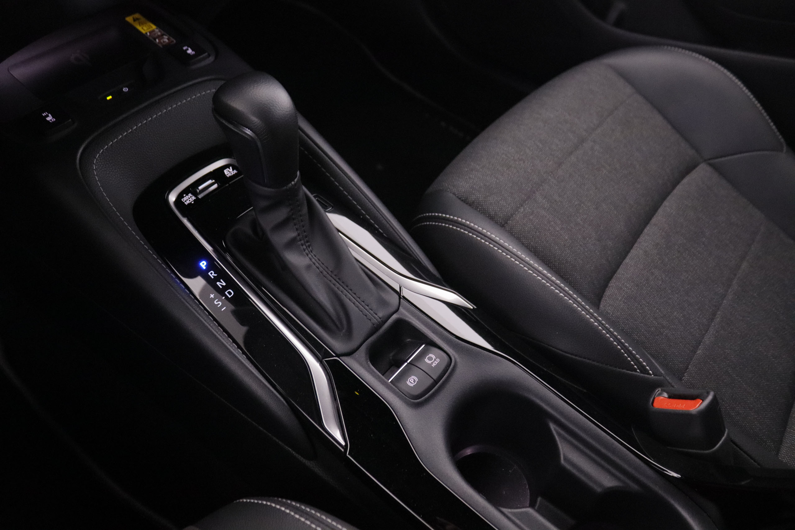 Toyota Corolla Touring Sports Hybrid 200H Style - foto 15