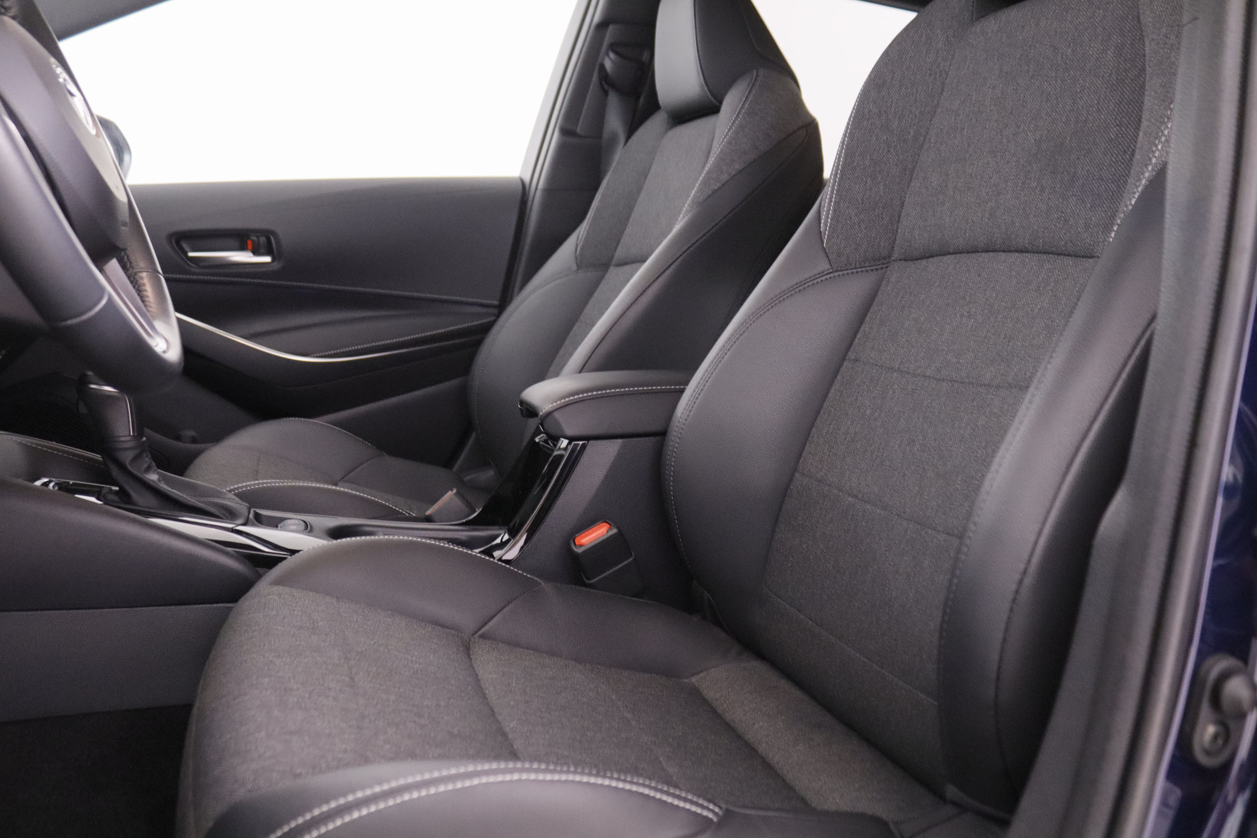 Toyota Corolla Touring Sports Hybrid 200H Style - foto 19