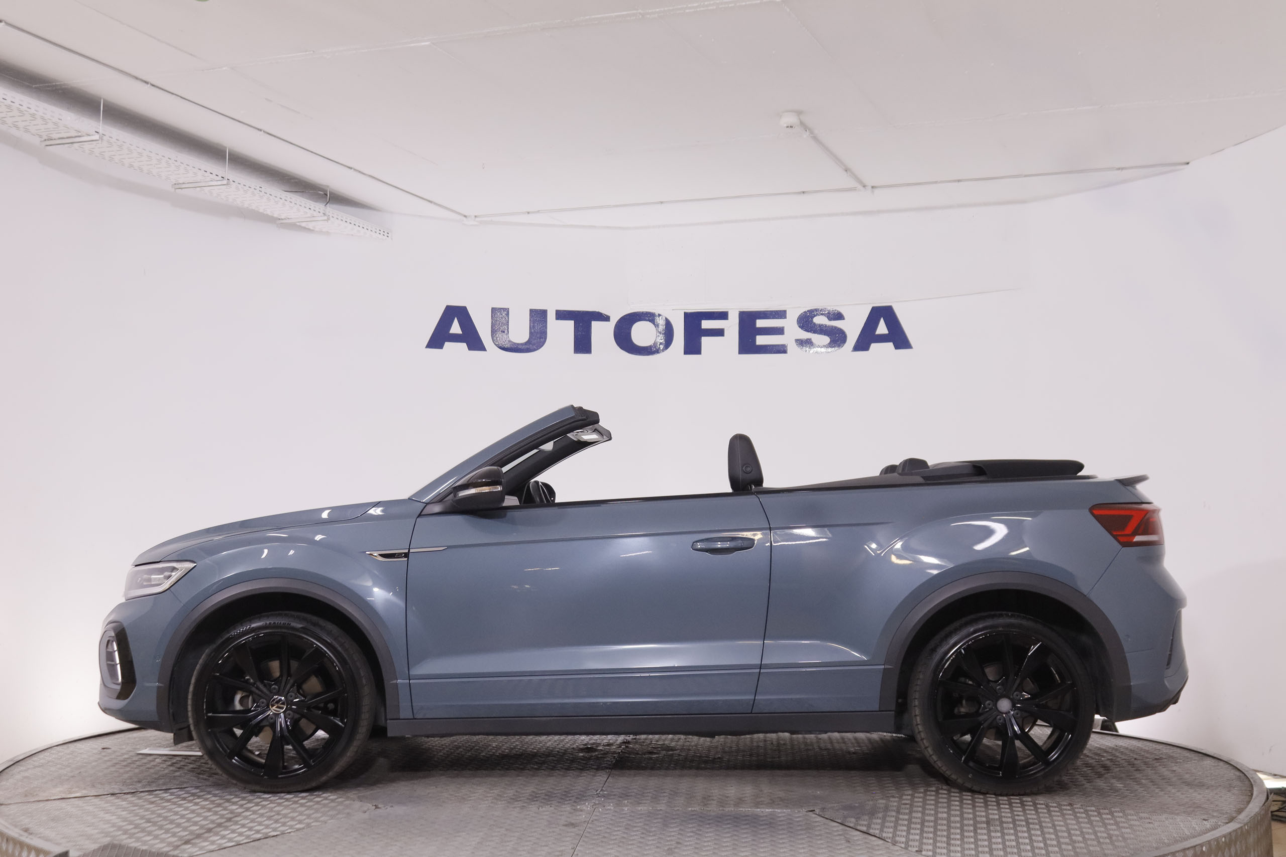 Volkswagen T-Roc 1.5 TSI Cabrio R-Line DSG - foto 4
