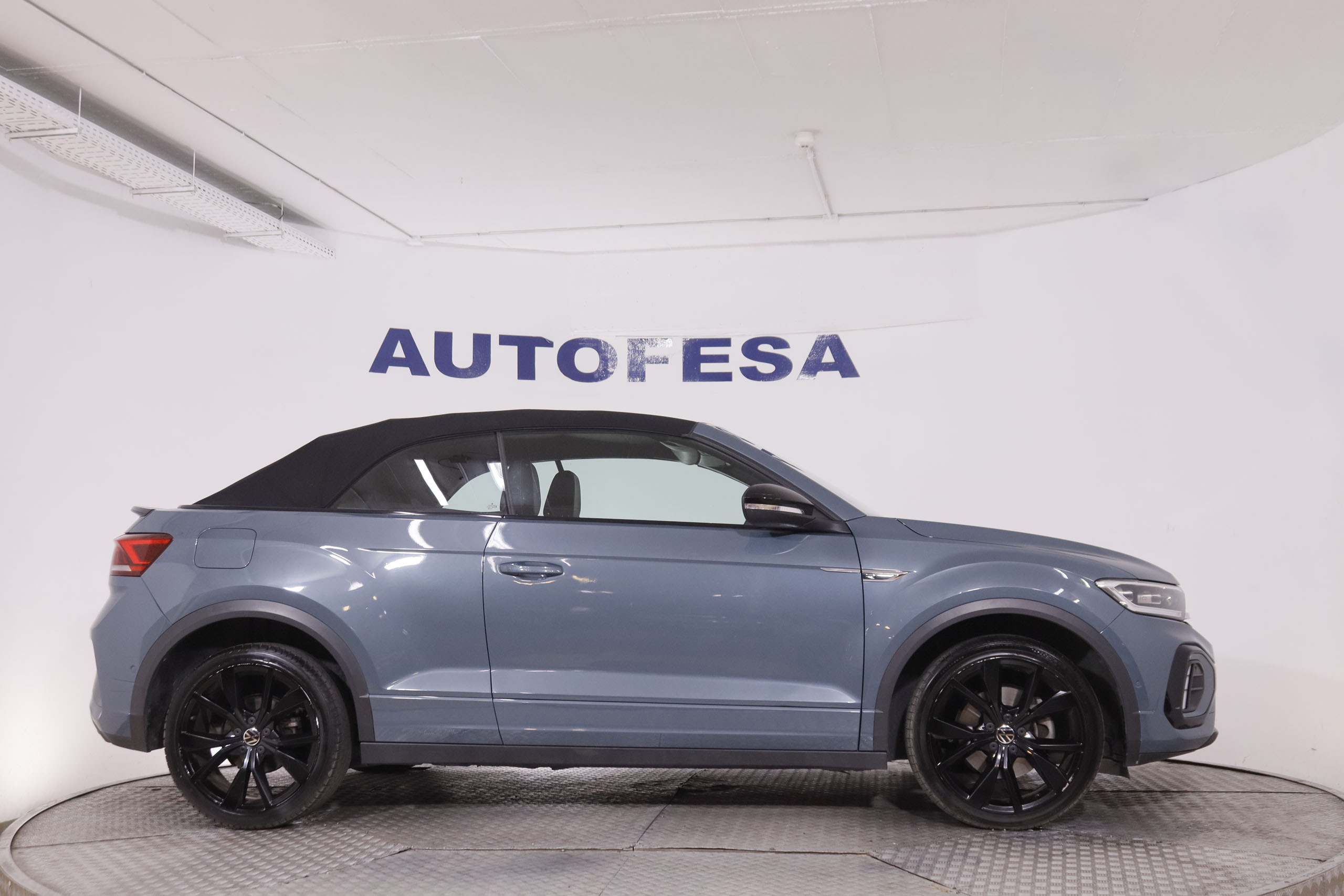 Volkswagen T-Roc 1.5 TSI Cabrio R-Line DSG - foto 11