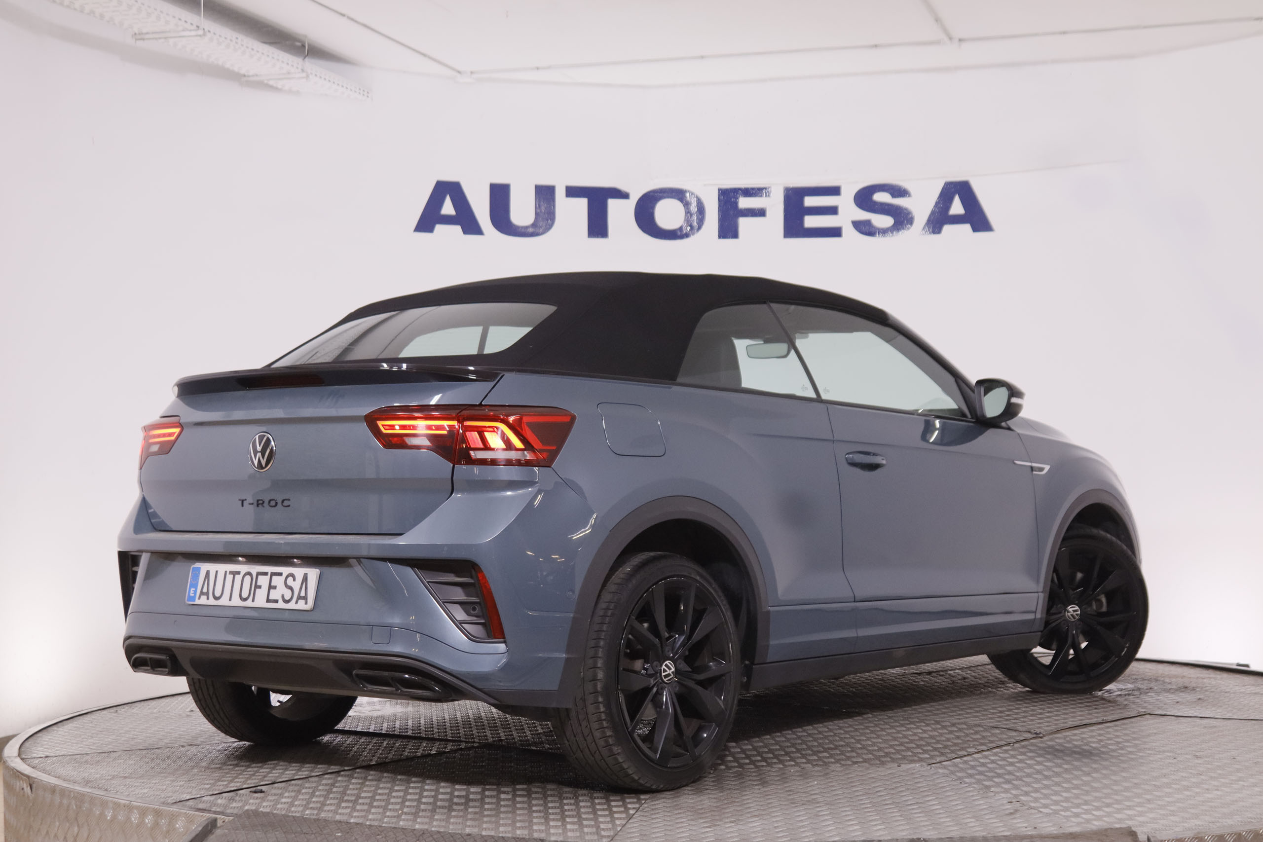 Volkswagen T-Roc 1.5 TSI Cabrio R-Line DSG - foto 12