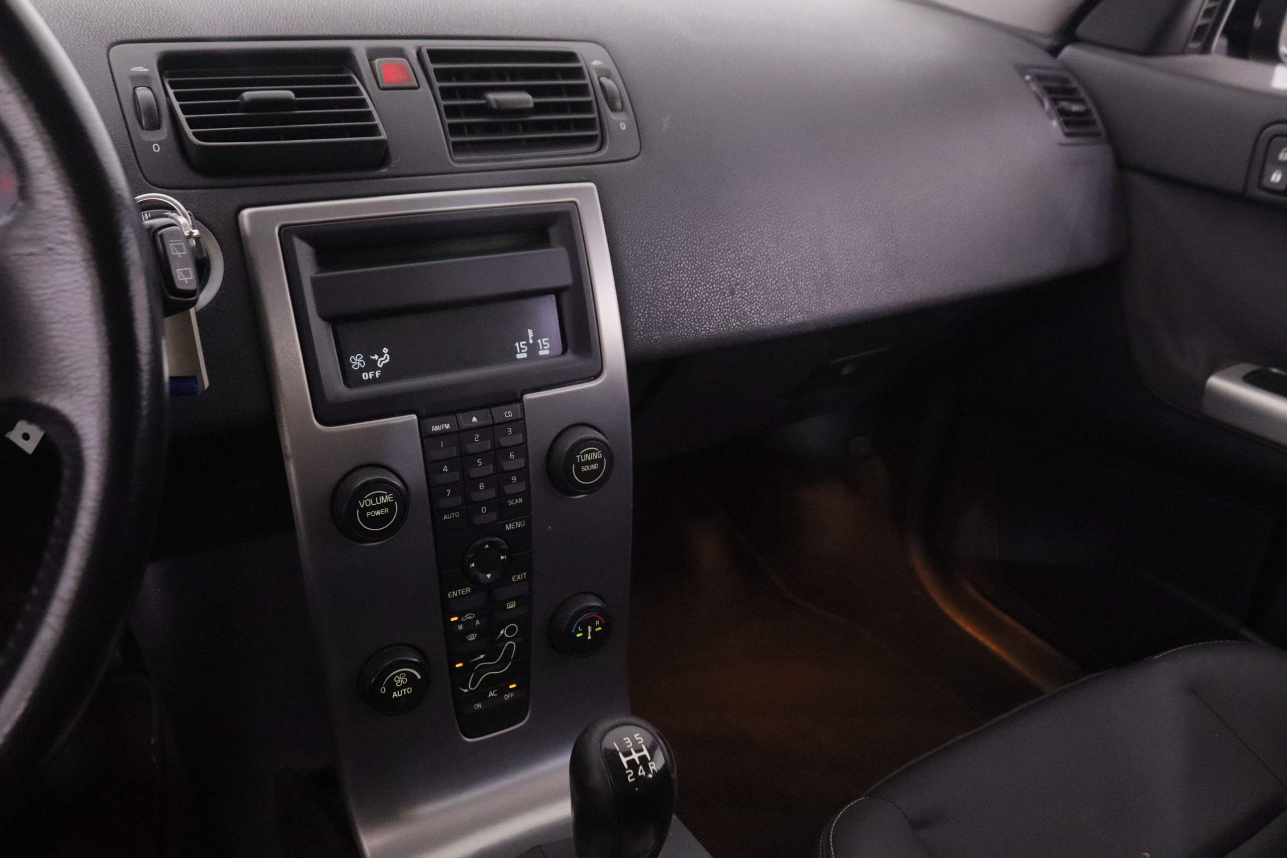 Volvo V50 2.4i Momentum - foto 11