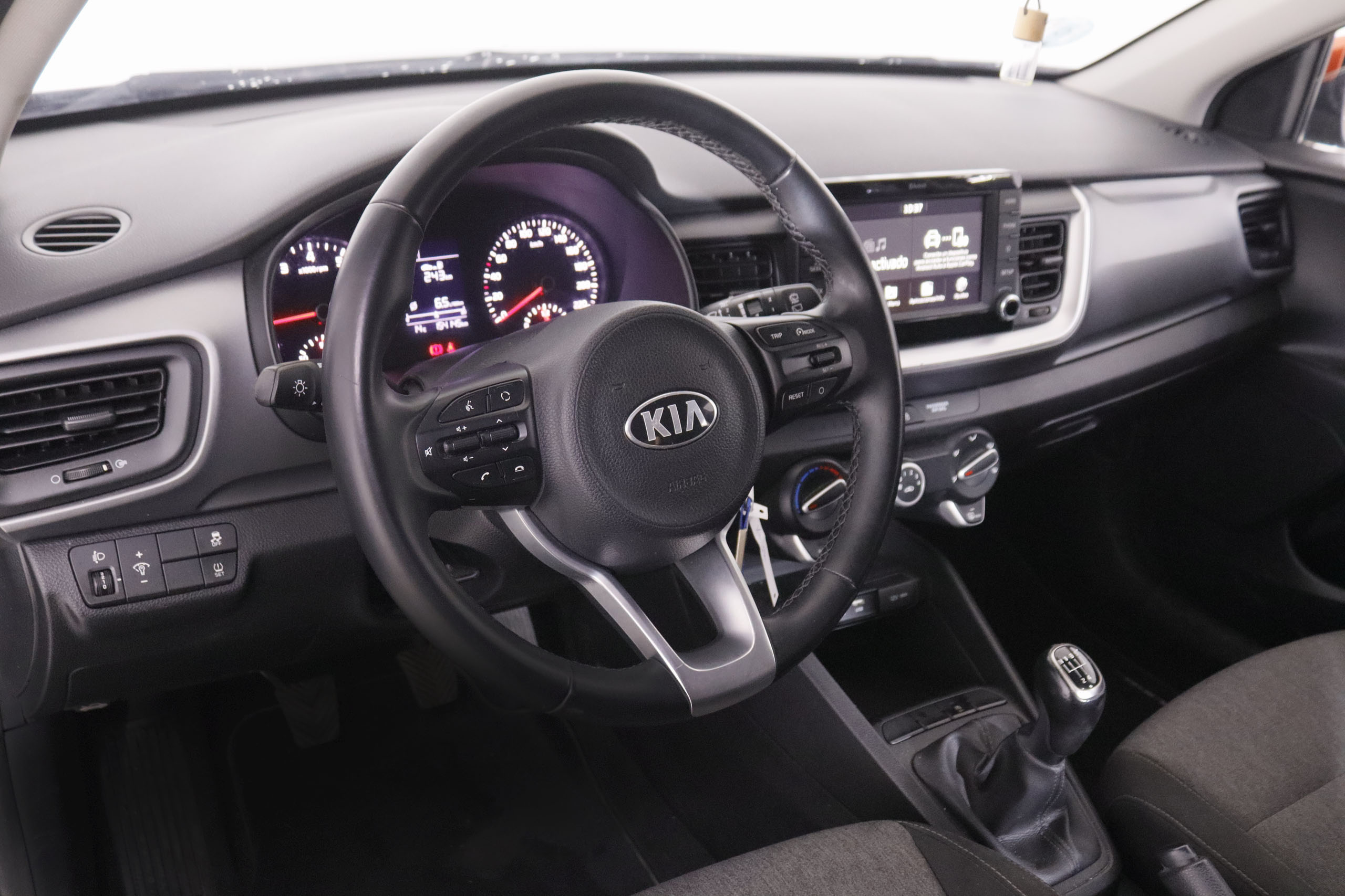 Kia Stonic 1.0 T-GDi Concept - foto 11