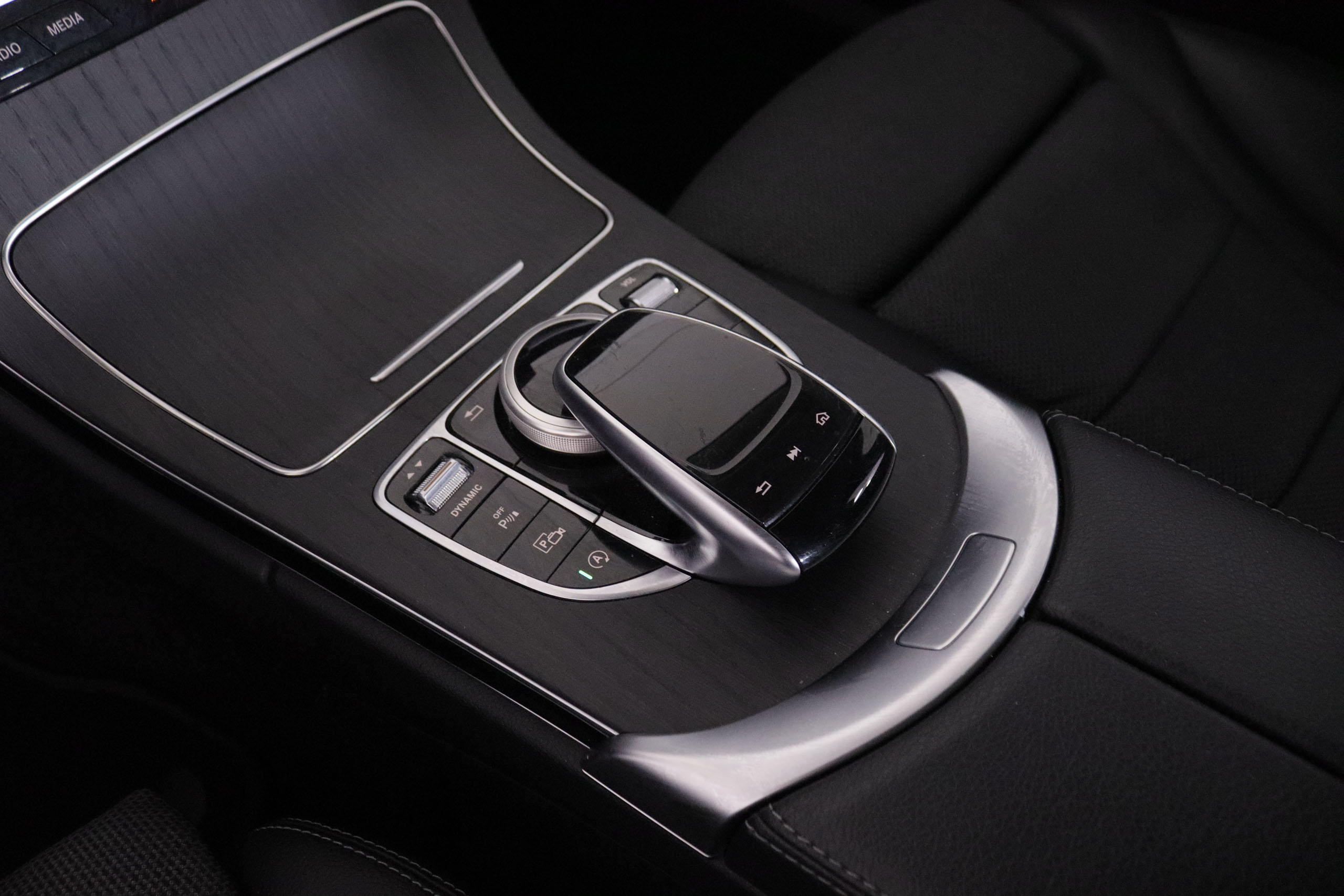 Mercedes-Benz Clase C C200 MHEV AMG Line Extras - foto 16