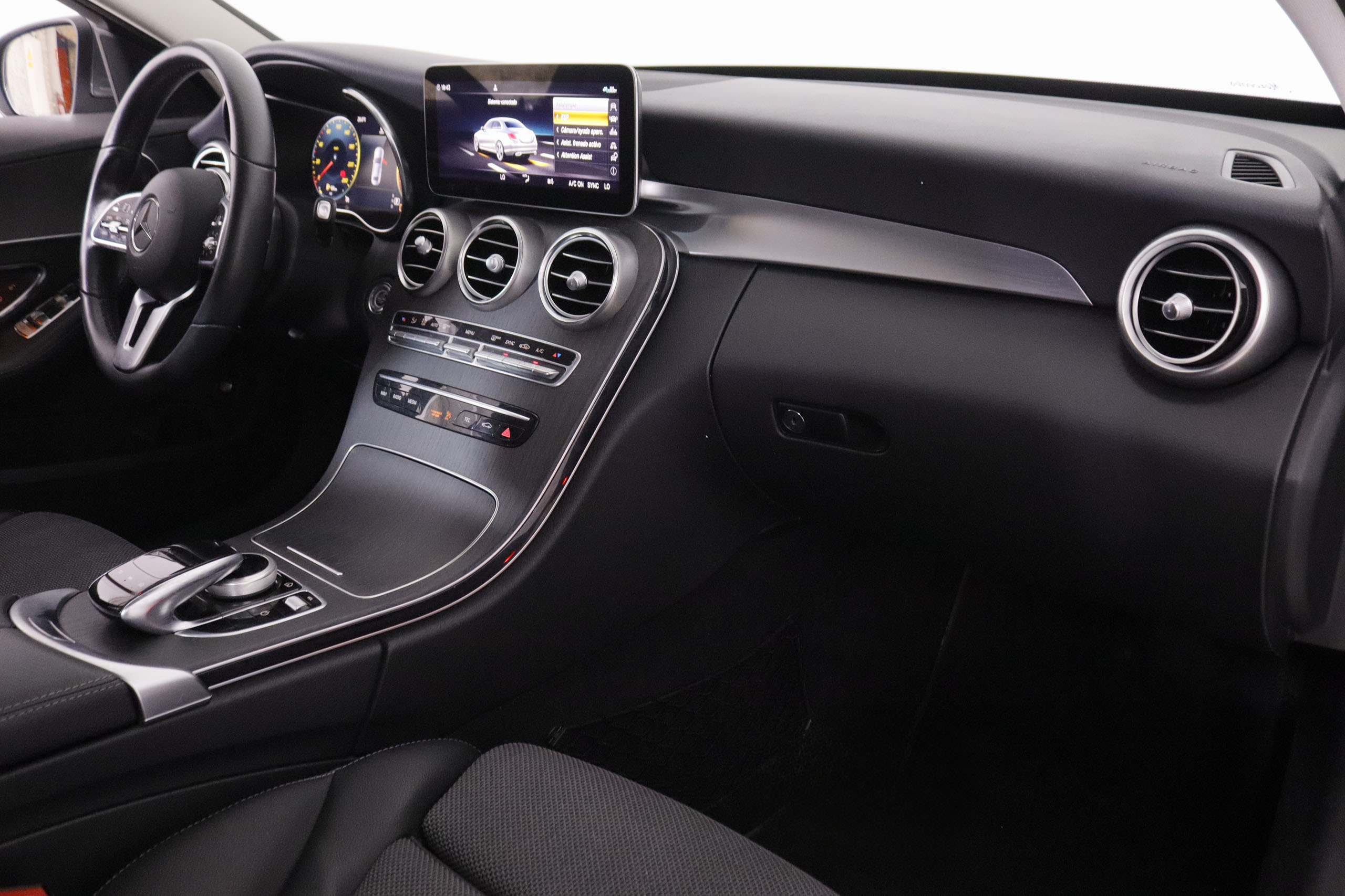 Mercedes-Benz Clase C C200 MHEV AMG Line Extras - foto 12