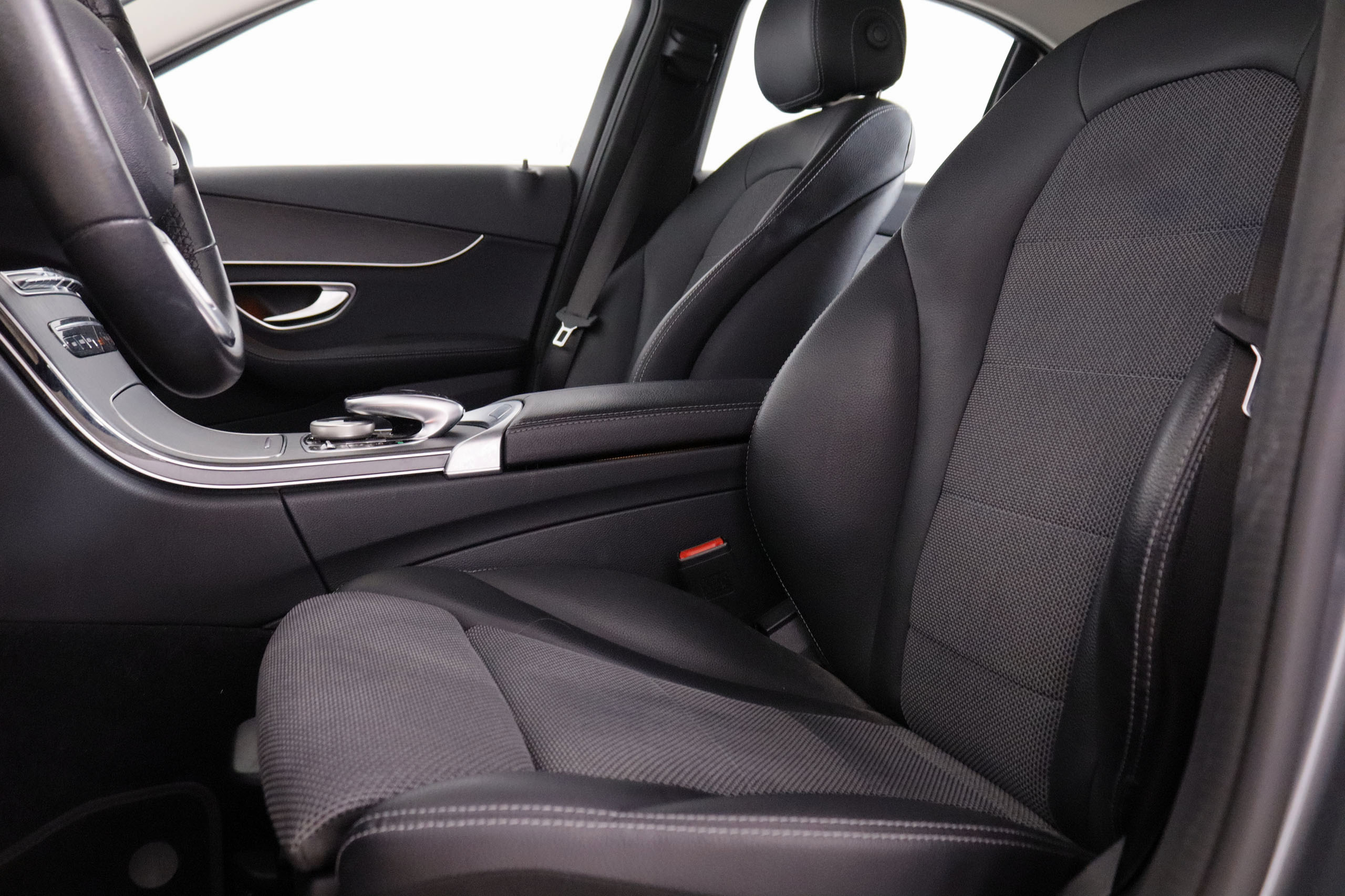 Mercedes-Benz Clase C C200 MHEV AMG Line Extras - foto 23