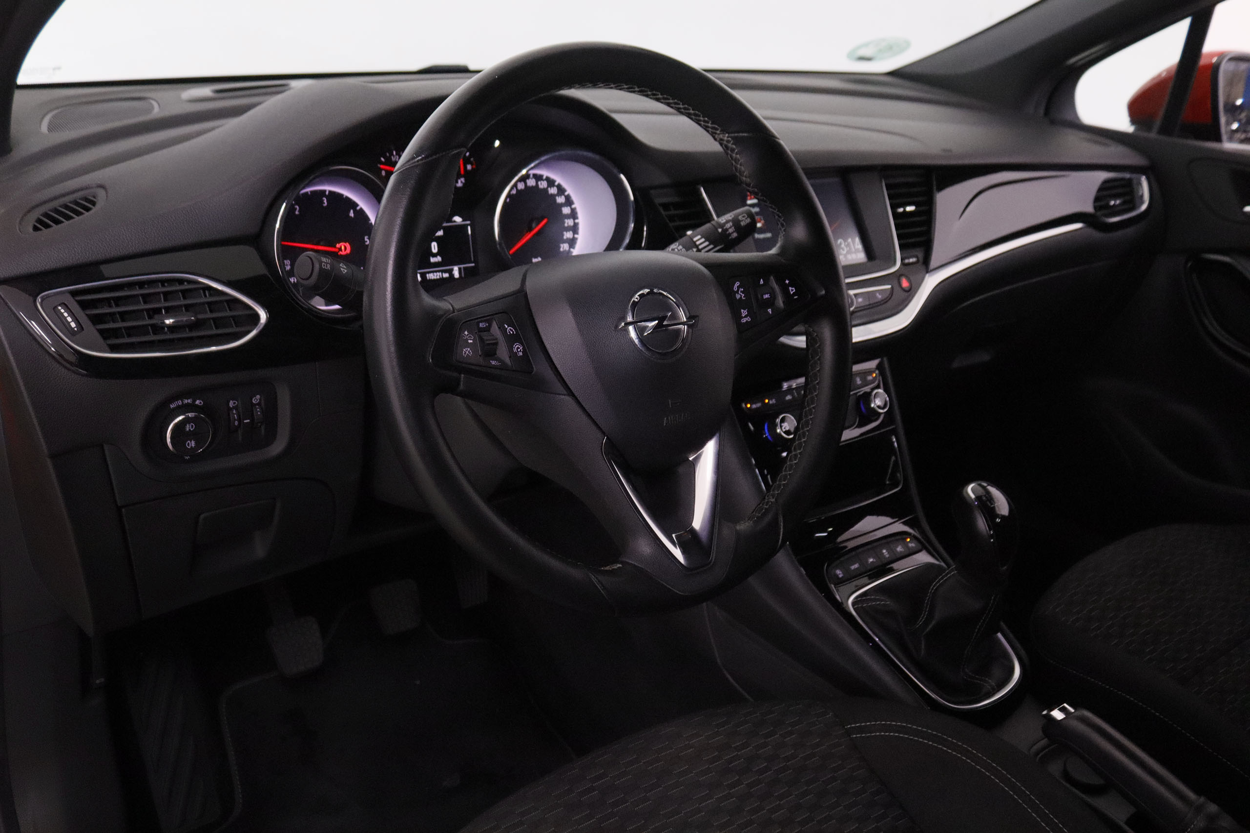 Opel Astra 1.6 CDTI Dynamic - foto 11