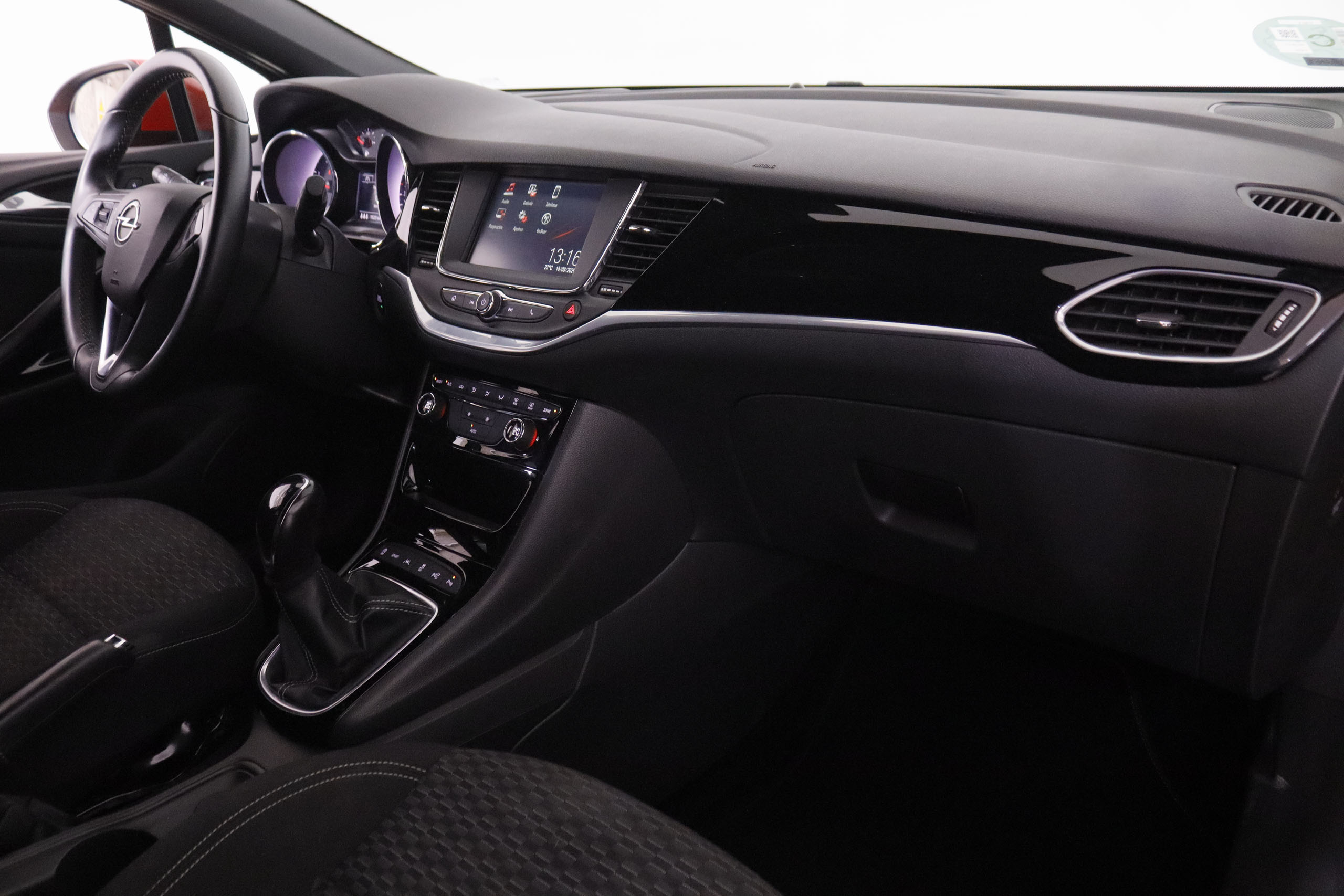 Opel Astra 1.6 CDTI Dynamic - foto 12