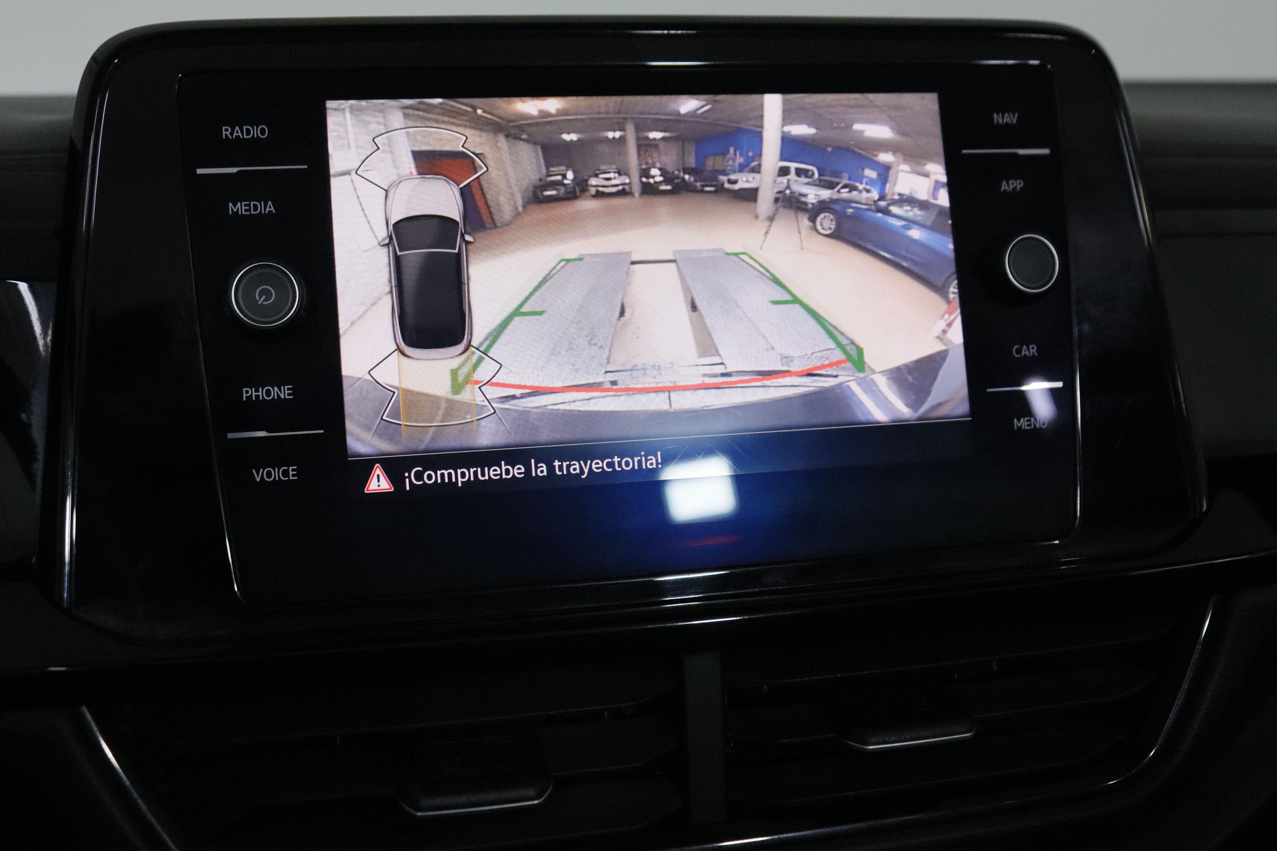 Volkswagen T-Roc 1.5 TSI Cabrio R-Line DSG - foto 24