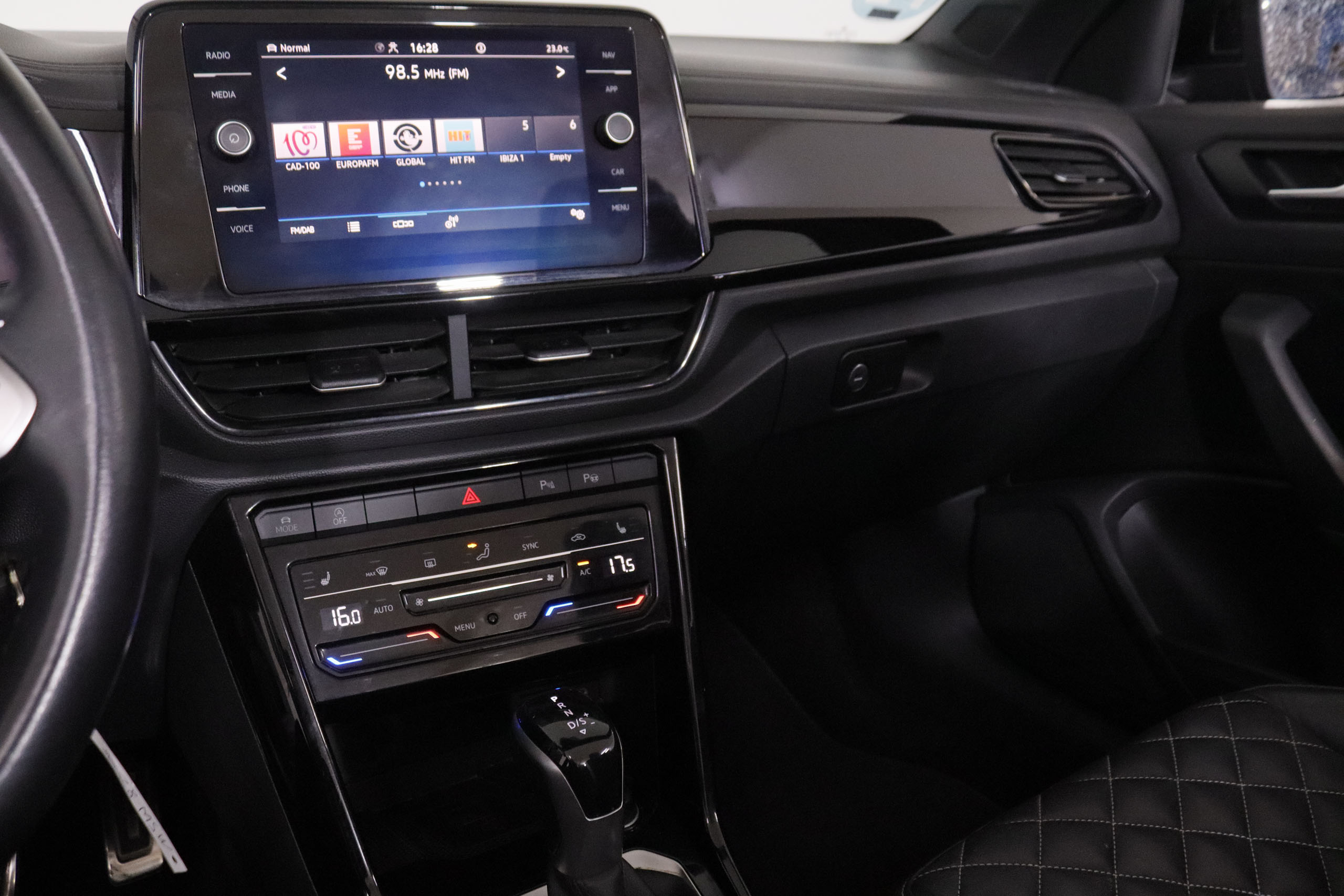 Volkswagen T-Roc 1.5 TSI Cabrio R-Line DSG - foto 19