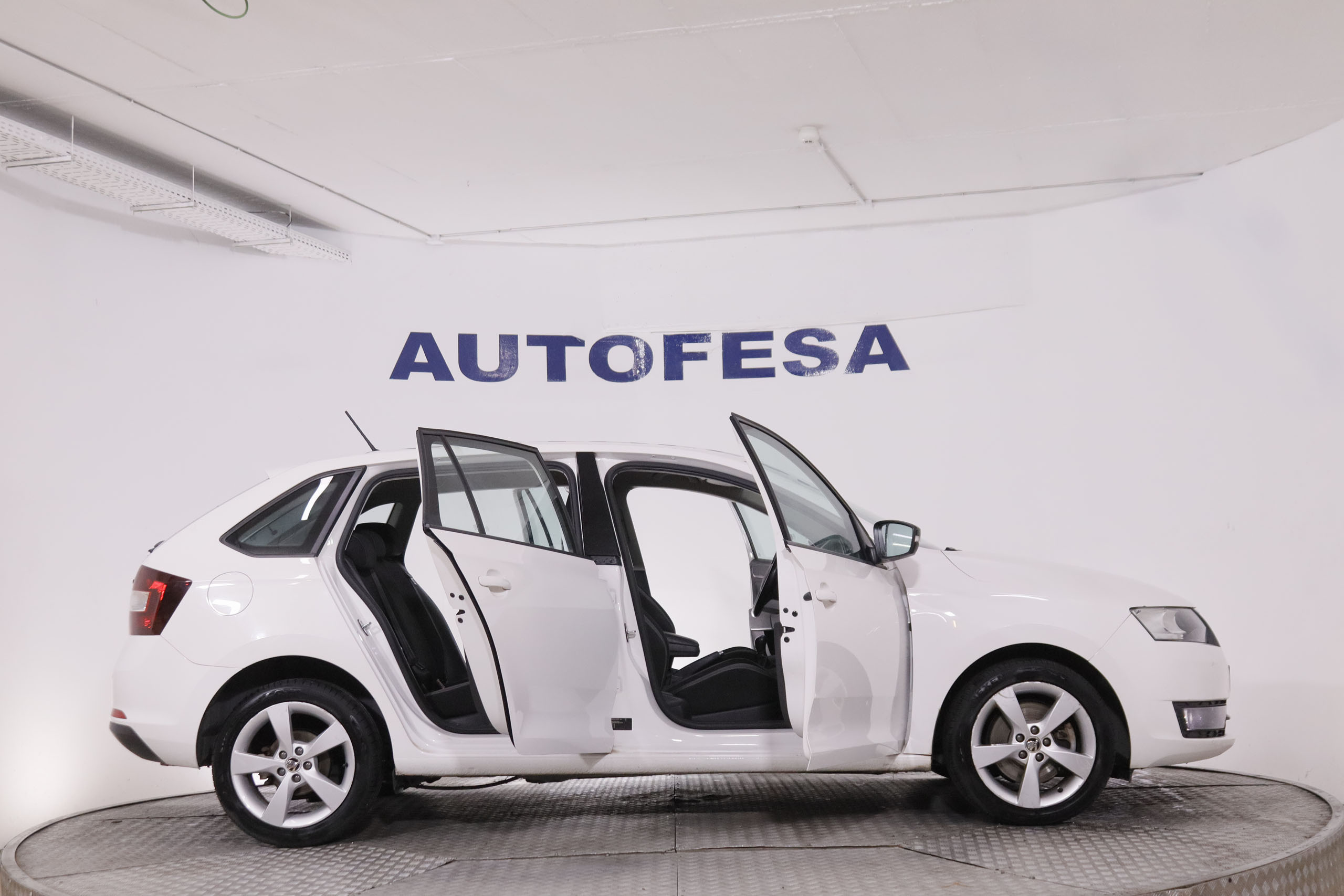 Škoda Rapid 1.2 TSI Spaceback - foto 8