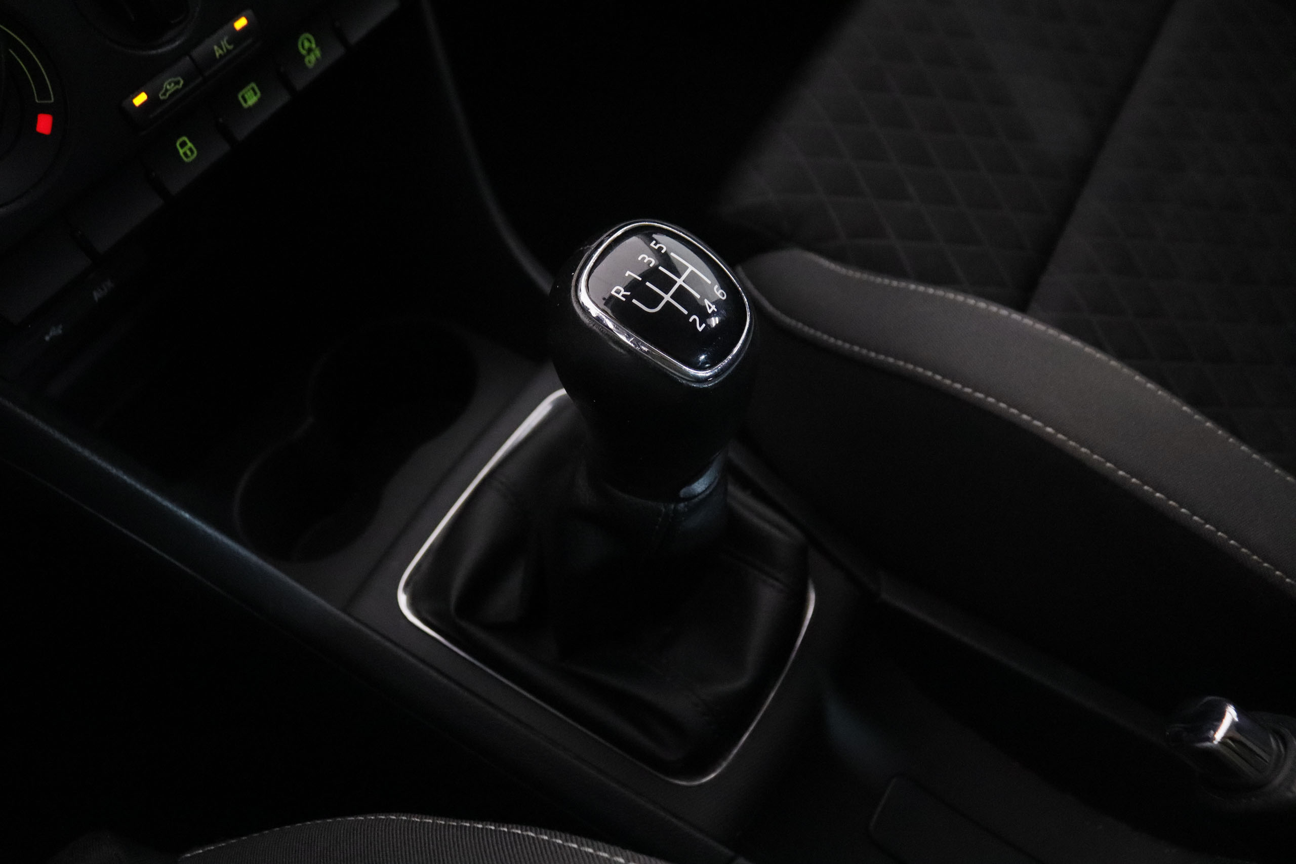 Škoda Rapid 1.2 TSI Spaceback - foto 14