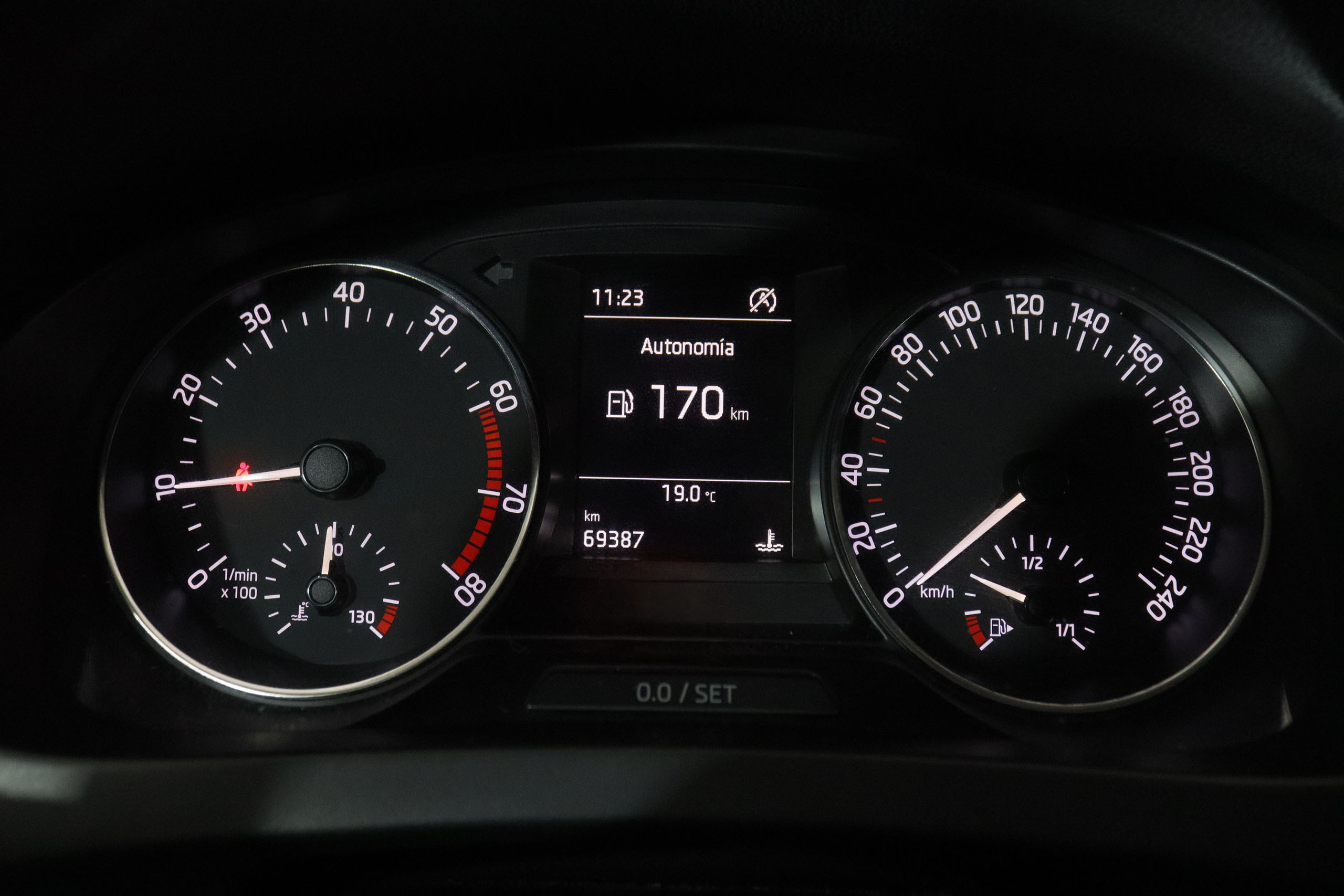 Škoda Rapid 1.2 TSI Spaceback - foto 15