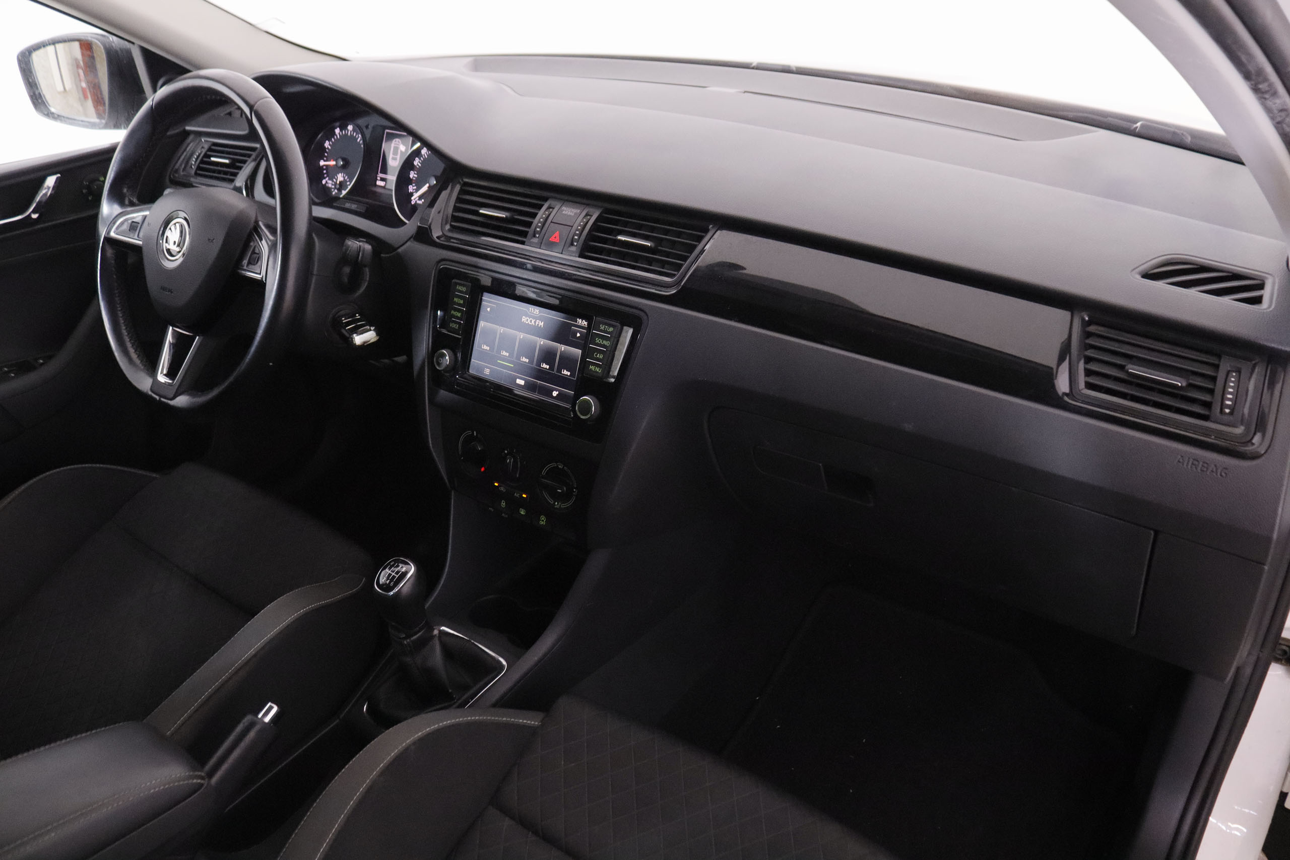 Škoda Rapid 1.2 TSI Spaceback - foto 16