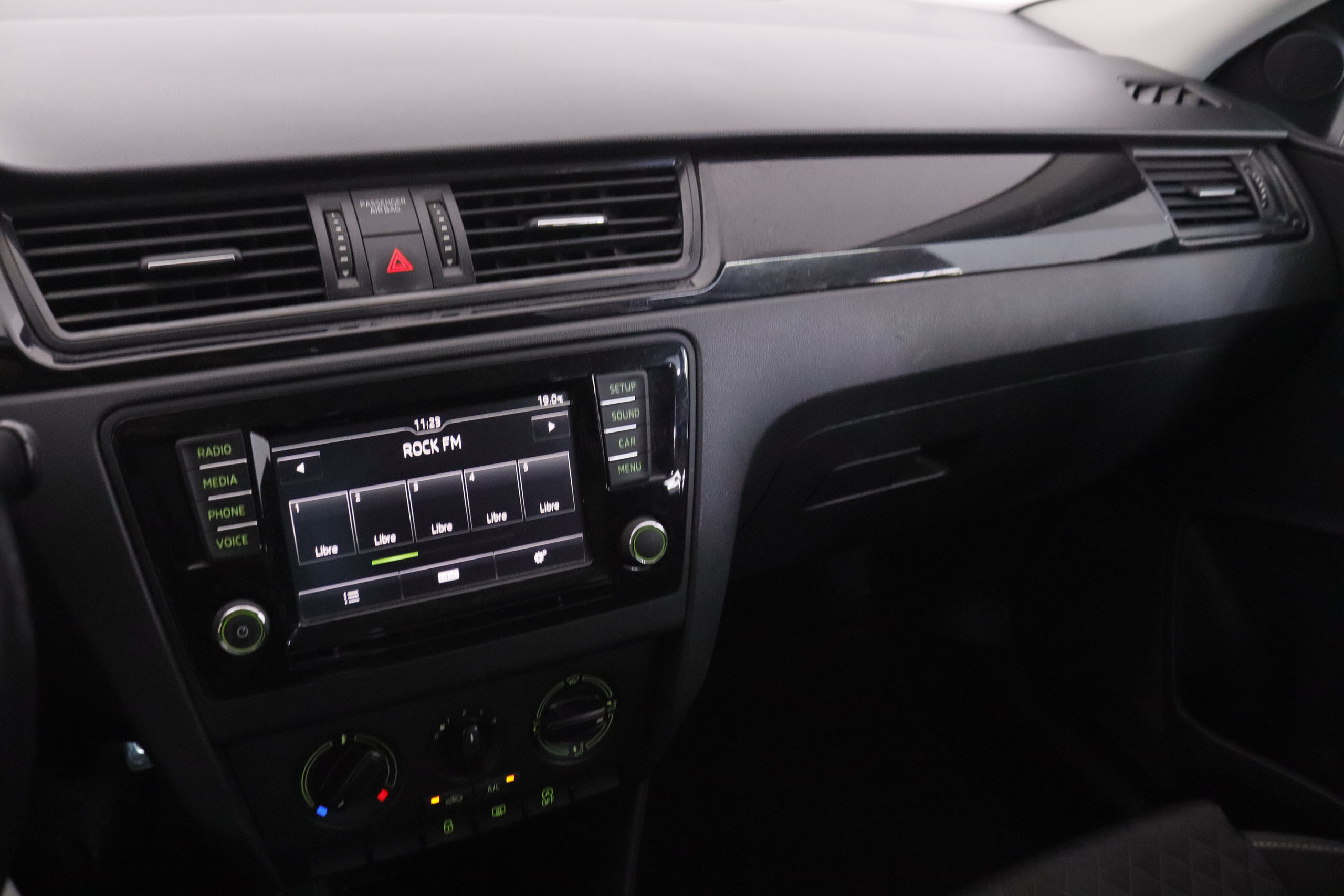 Škoda Rapid 1.2 TSI Spaceback - foto 19