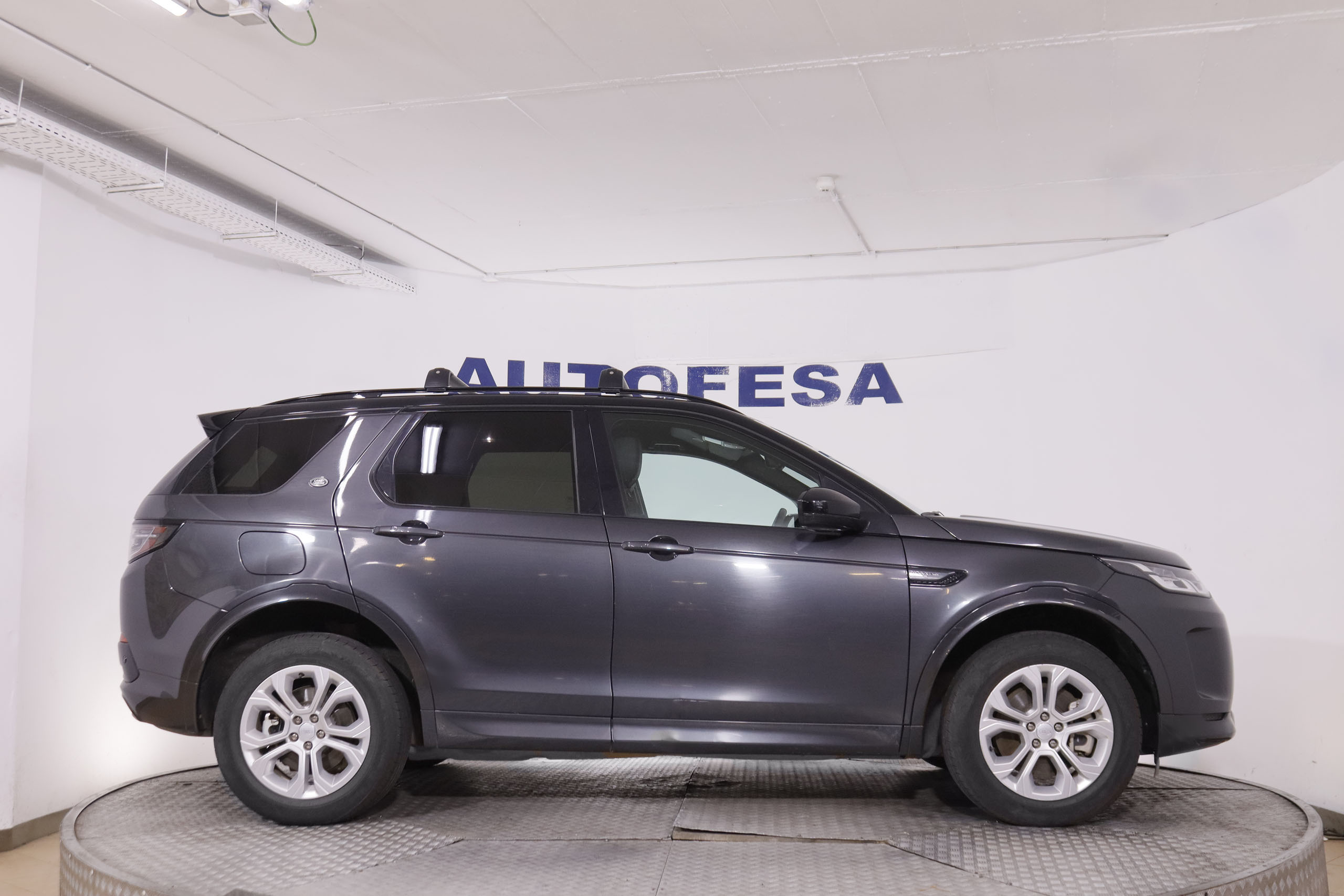 Land Rover Discovery Sport 2.0D MHEV TD4 AWD R-Dynamic 7 plazas Adicionales 4.447 Euros - foto 8