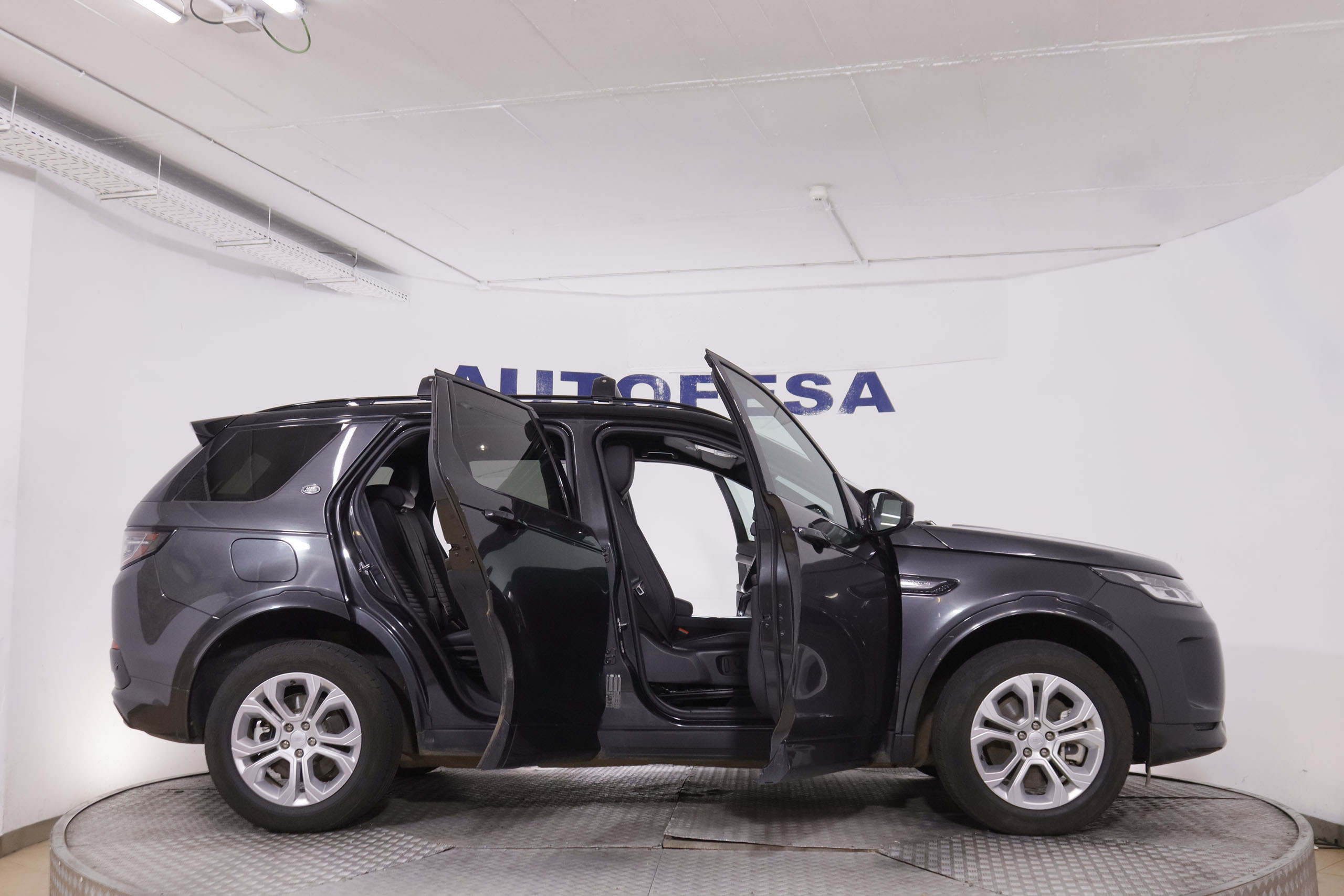 Land Rover Discovery Sport 2.0D MHEV TD4 AWD R-Dynamic 7 plazas Adicionales 4.447 Euros - foto 10