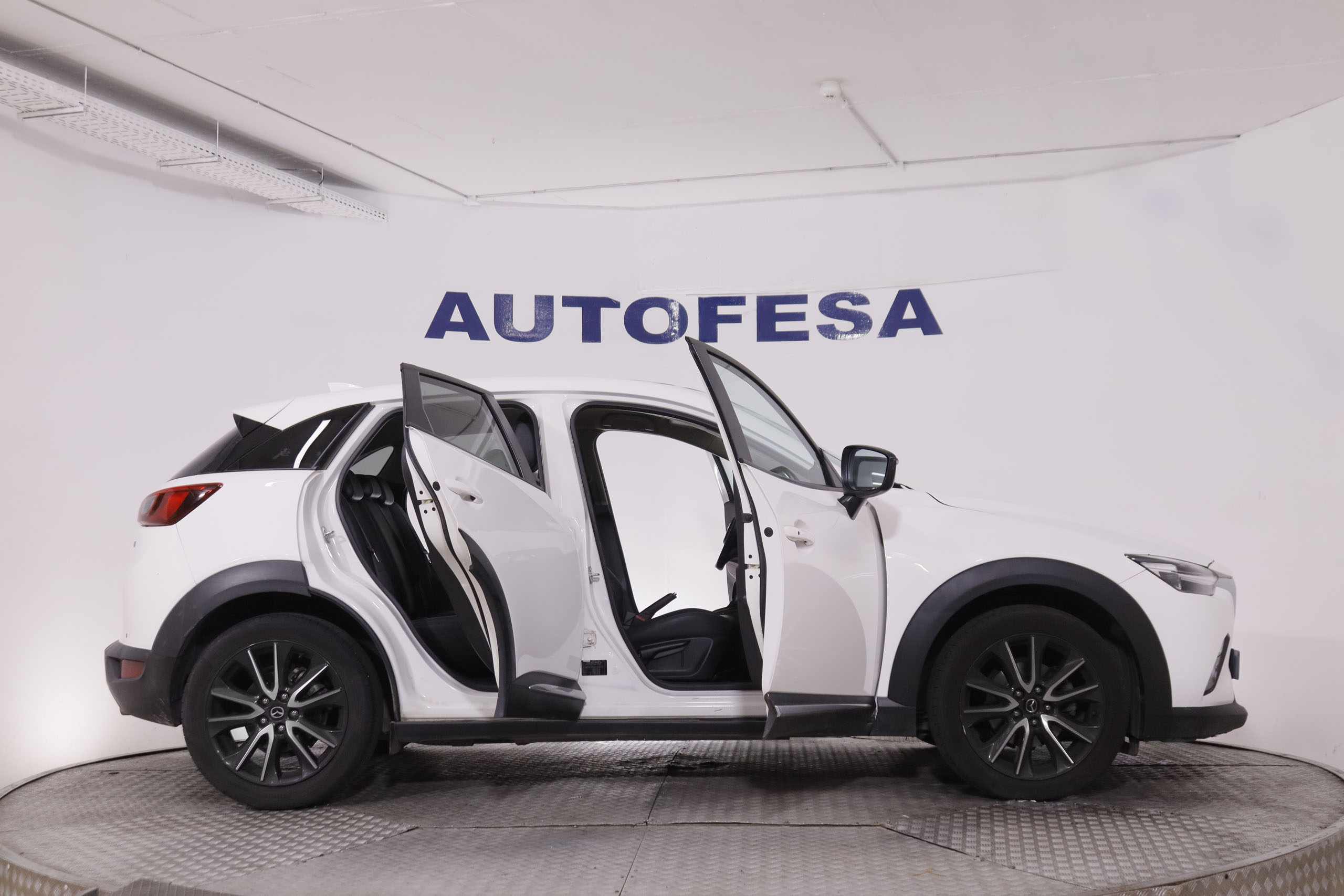 Mazda CX-3 Skyactiv-D 1.5D 4WD Style - foto 9