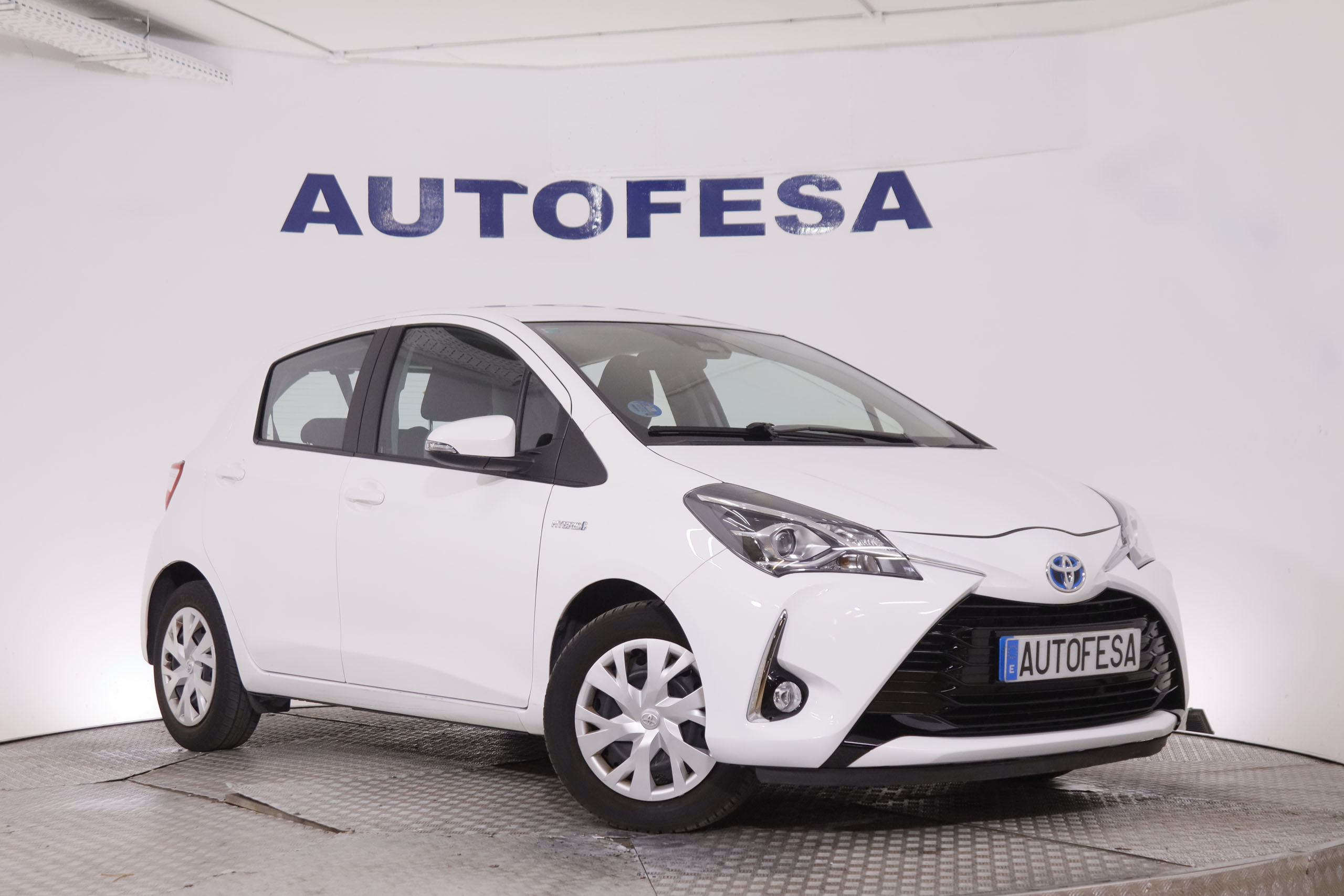 Toyota Yaris 1.5 100H Hybrid - foto 3