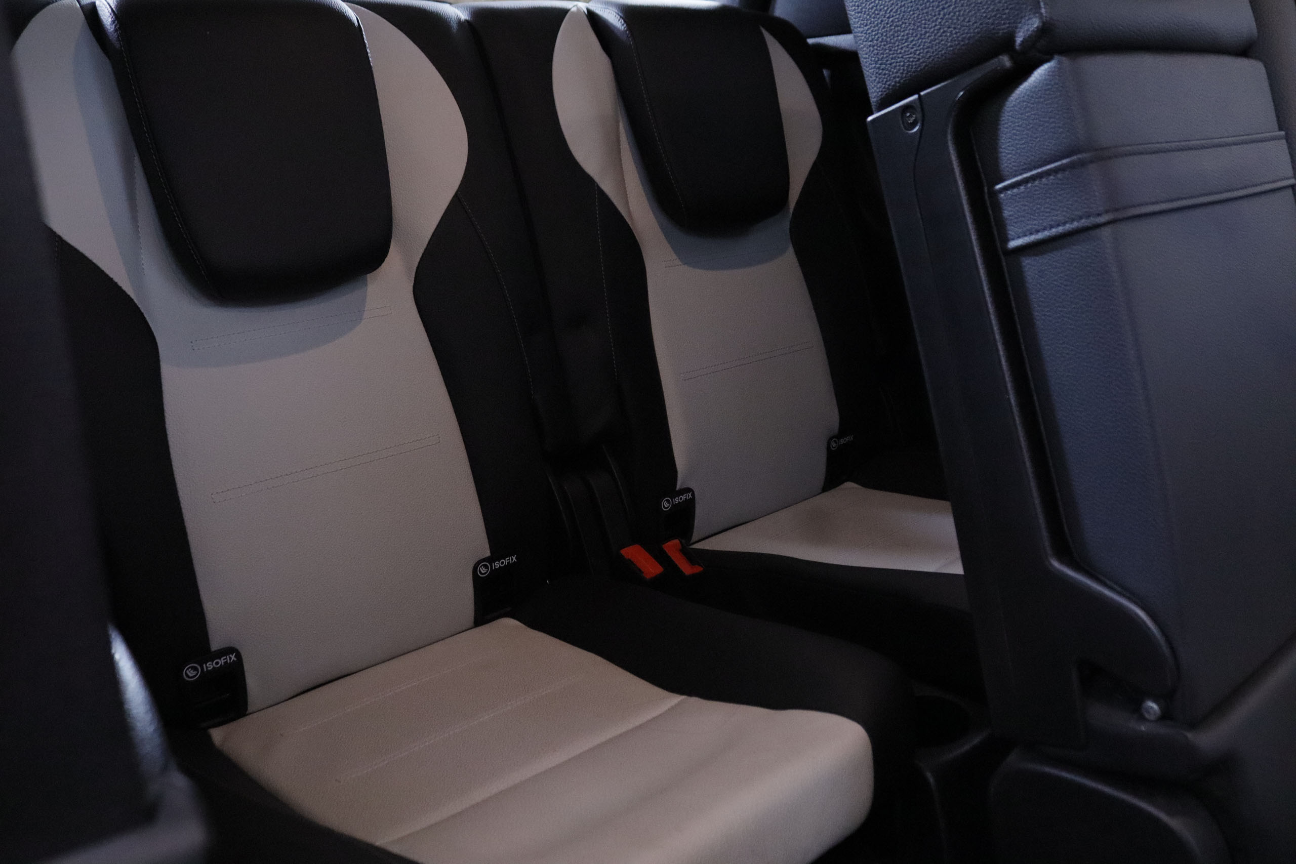 Mercedes-Benz GLB Clase GLB 200 AMG Line 7 plazas - foto 26