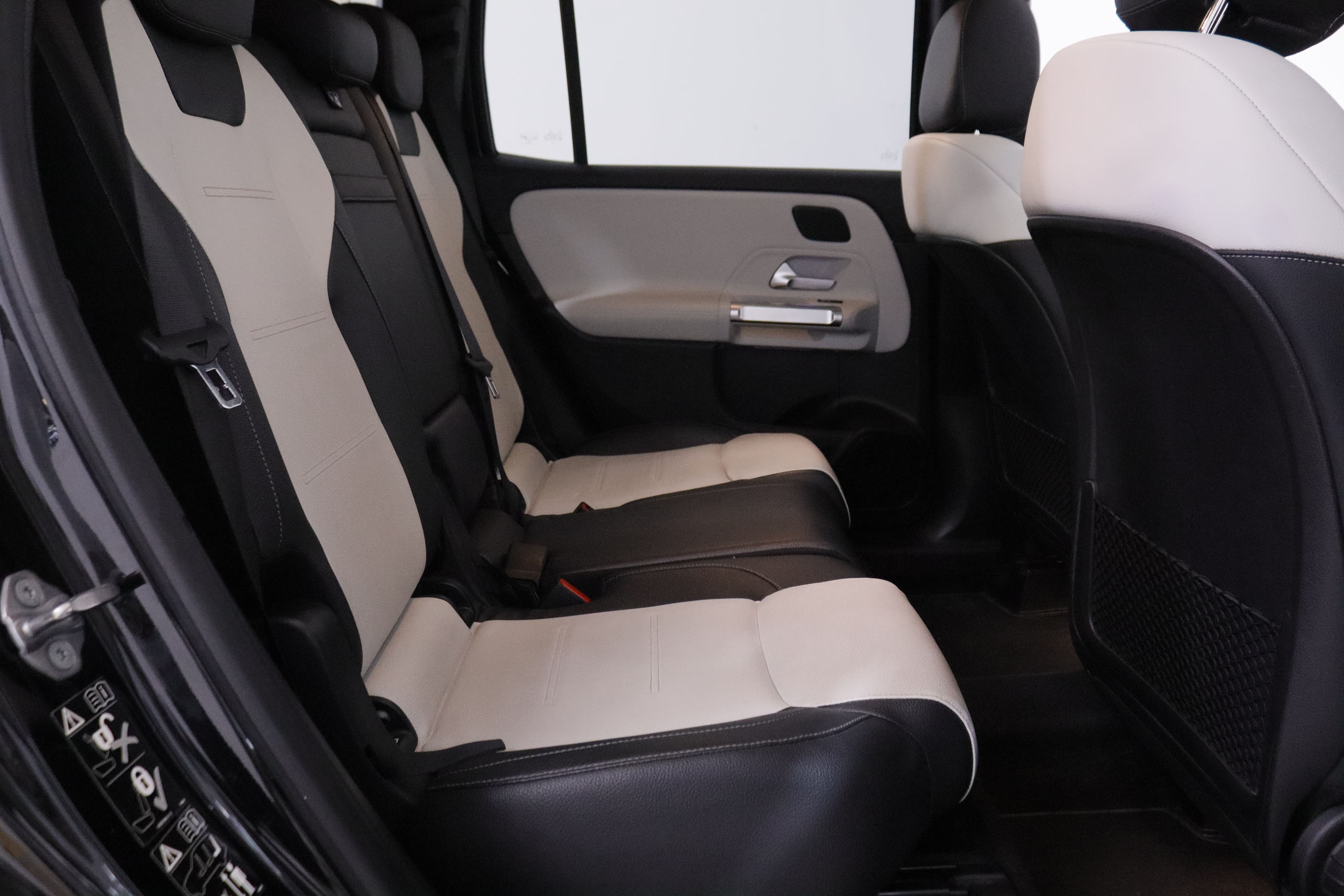 Mercedes-Benz GLB Clase GLB 200 AMG Line 7 plazas - foto 25