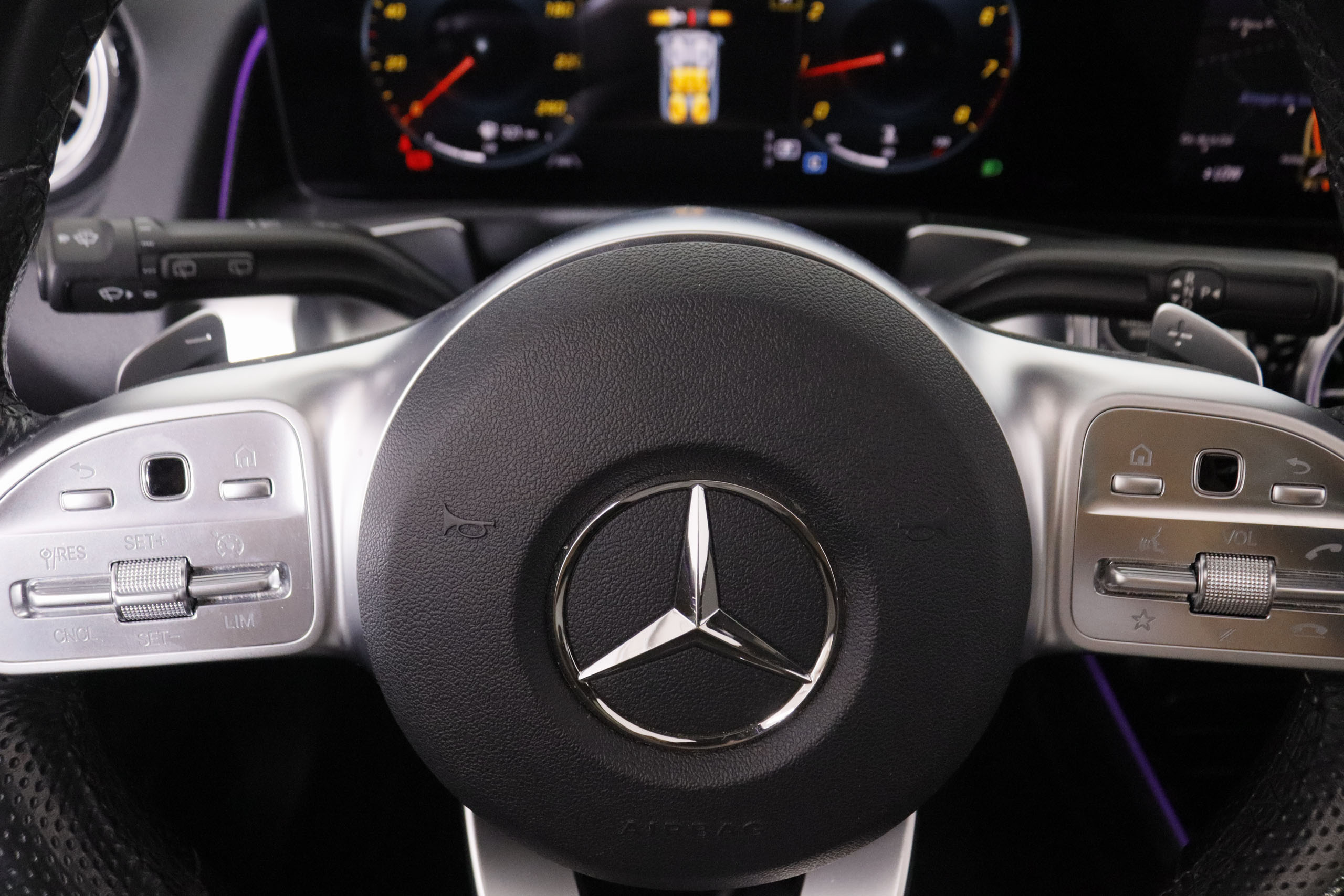 Mercedes-Benz GLB Clase GLB 200 AMG Line 7 plazas - foto 14