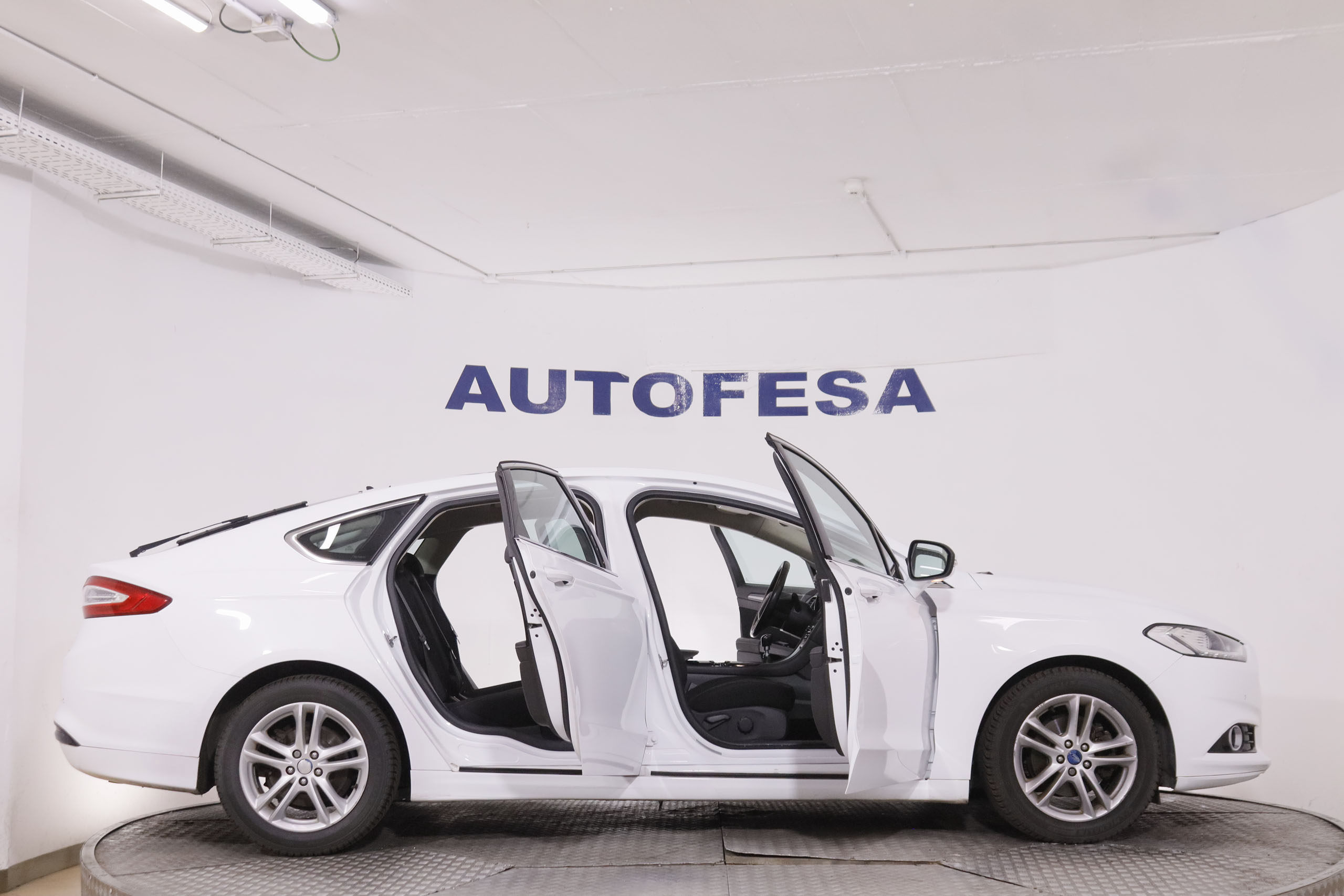 Ford Mondeo 1.5 EcoBoost Titanium - foto 9