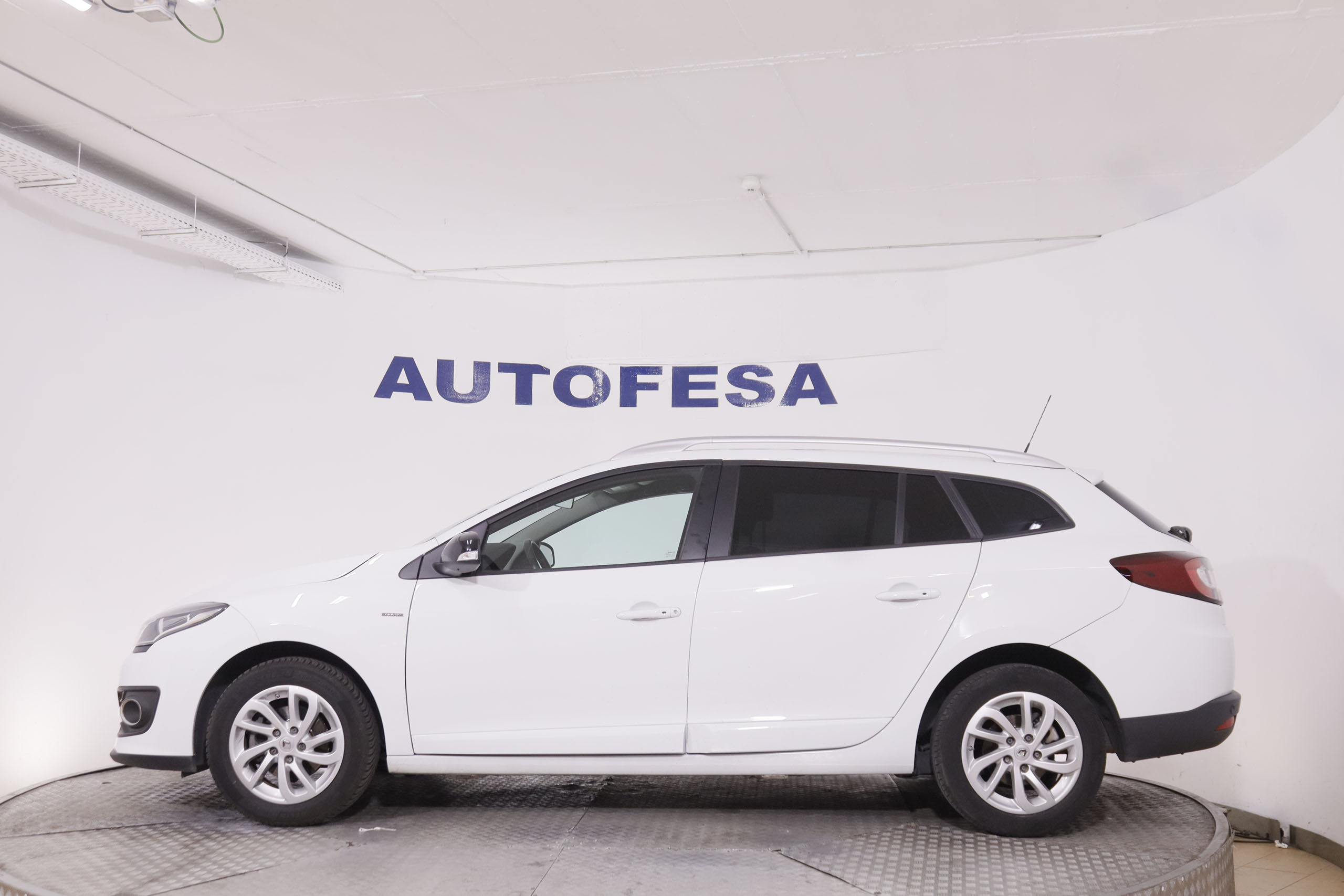 Renault Mégane Sport Tourer TCe Limited - foto 4