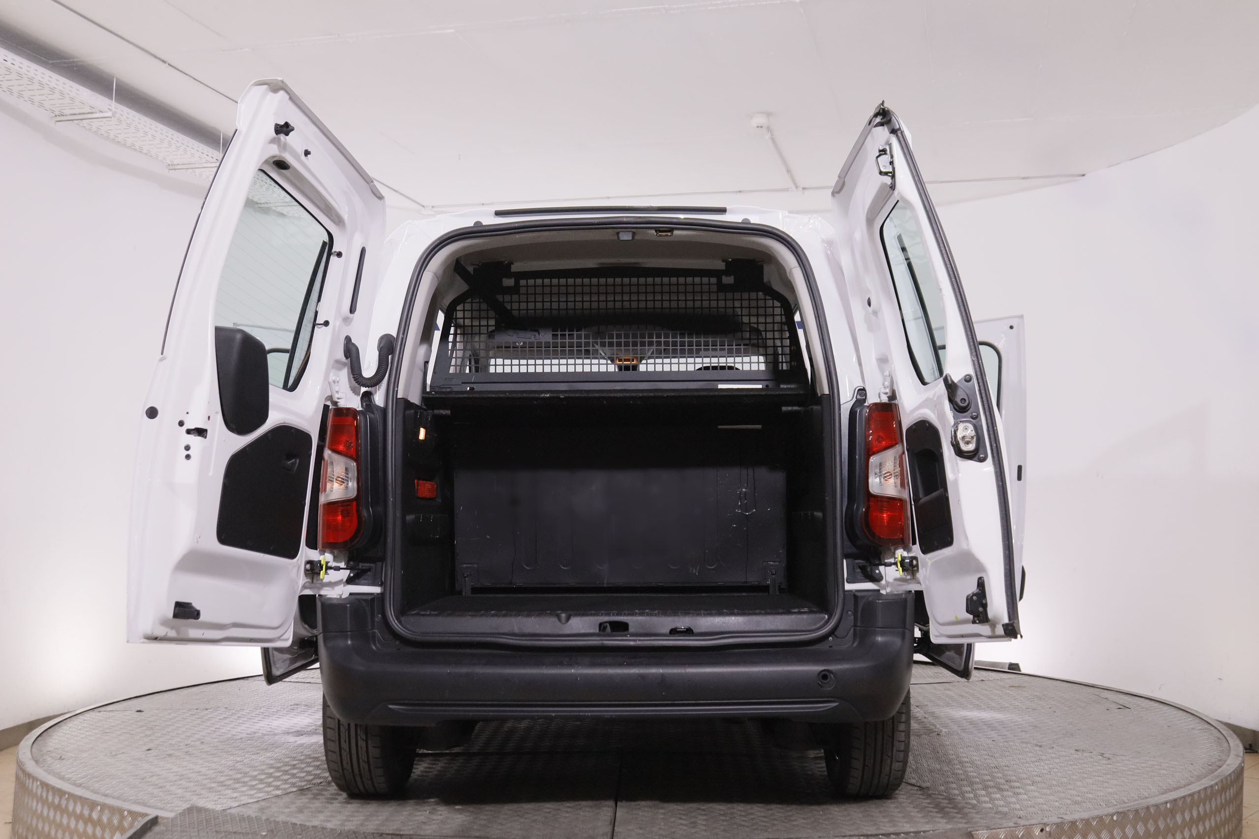 Opel Combo Life 1.5 TD Business Edition L1N1 Pasajeros - foto 9