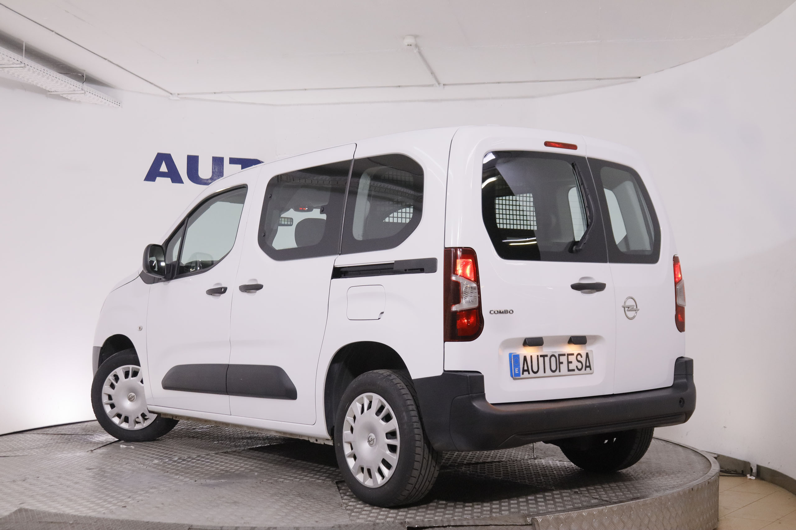 Opel Combo Life 1.5 TD Business Edition L1N1 Pasajeros - foto 7