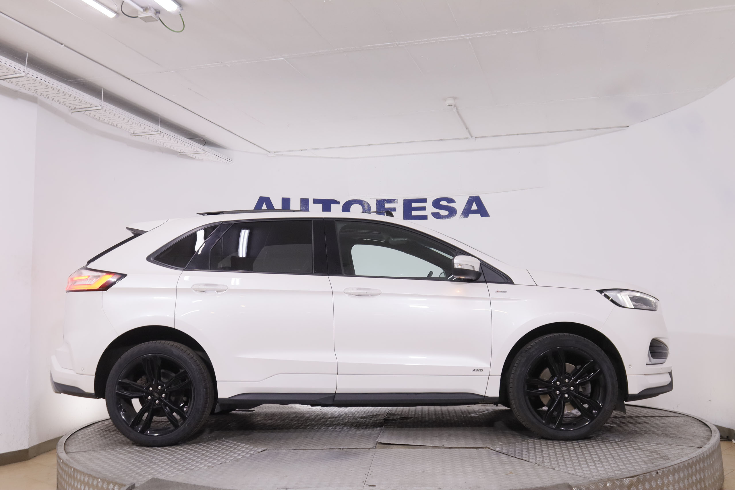 Ford Edge 2.0D EcoBlue AWD ST-Line - foto 8