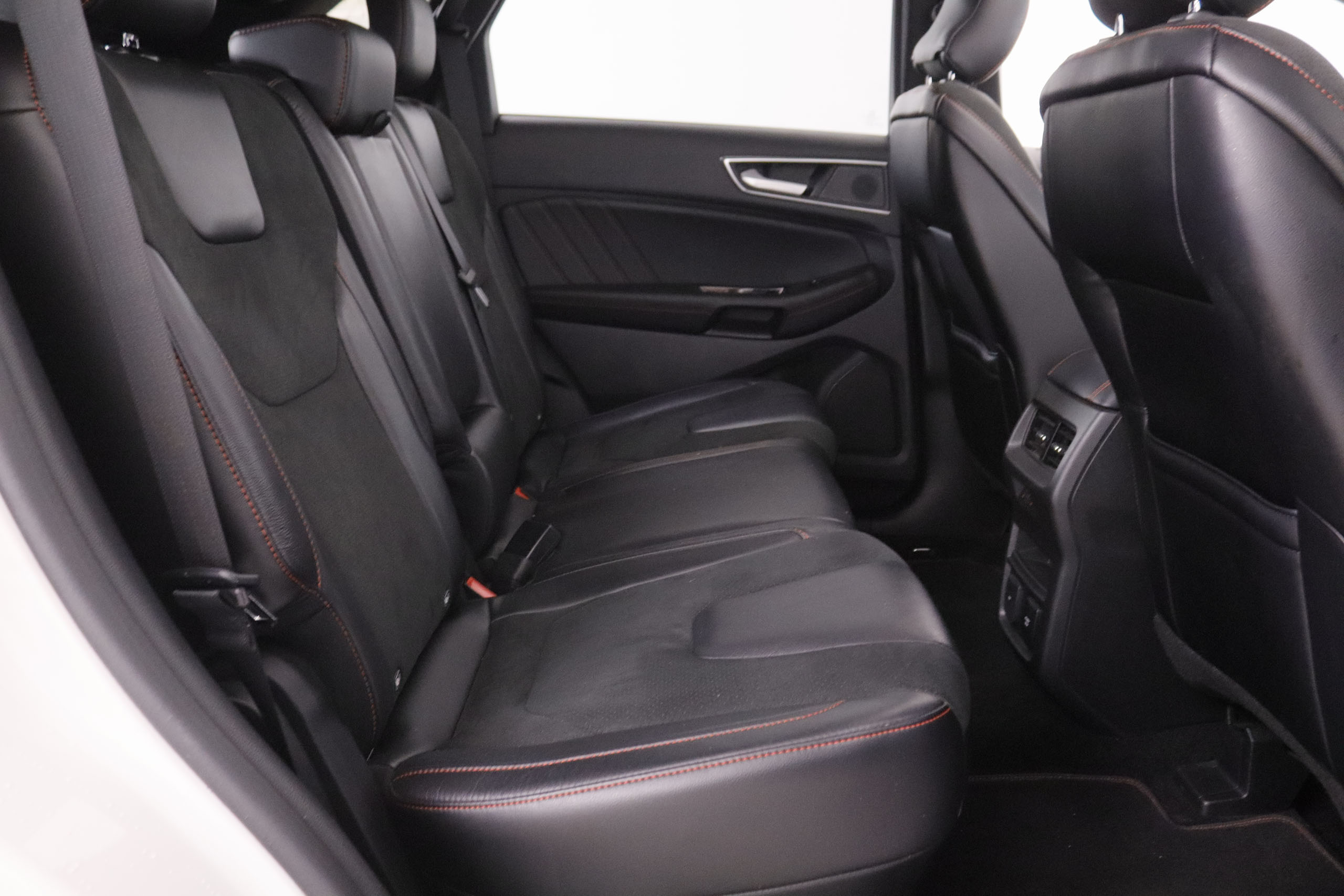 Ford Edge 2.0D EcoBlue AWD ST-Line - foto 28